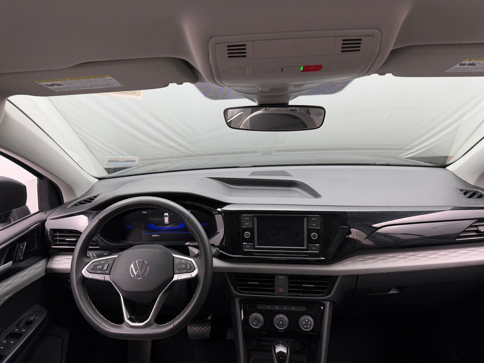 Thumbnail: 2024 Volkswagen Taos - 3