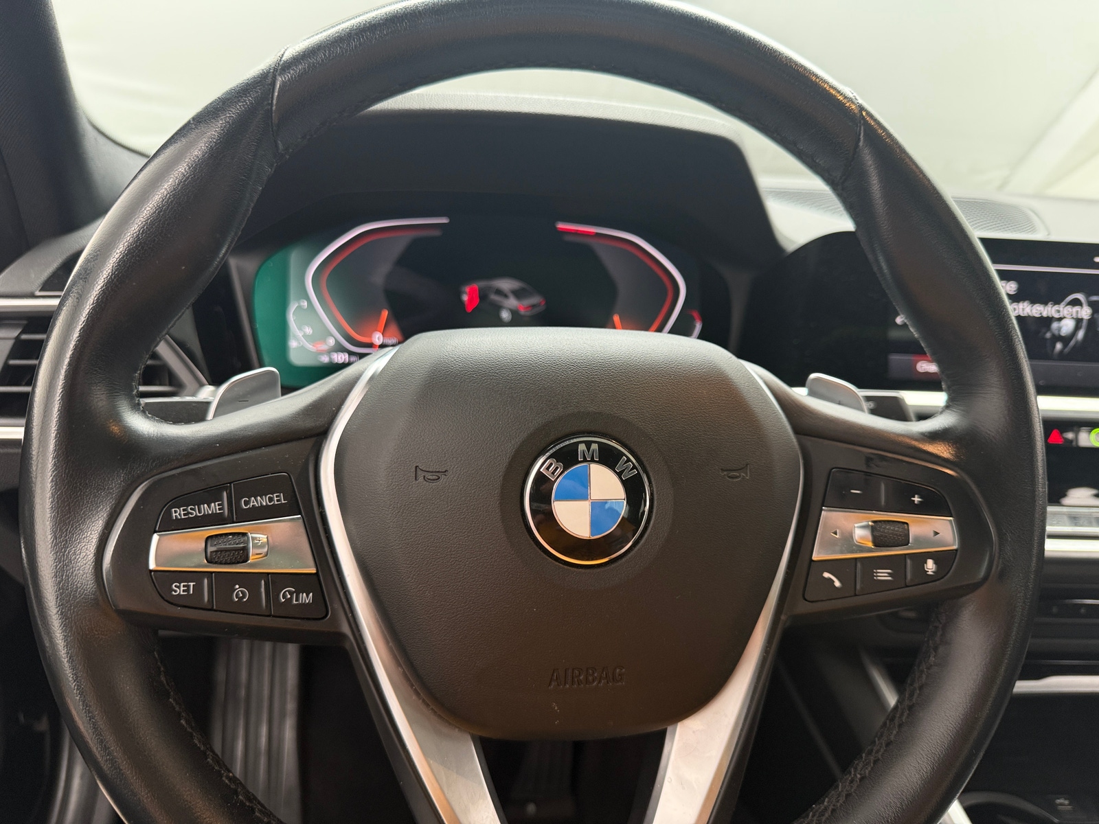 Thumbnail: 2019 BMW 3 Series - 4
