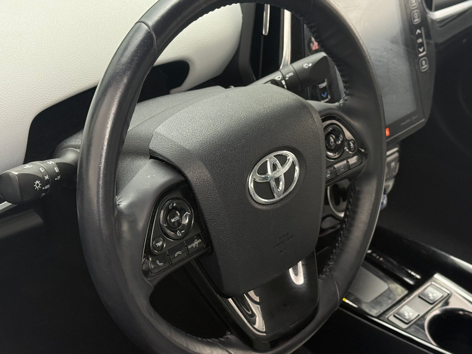 Thumbnail: 2020 Toyota Prius Prime - 5