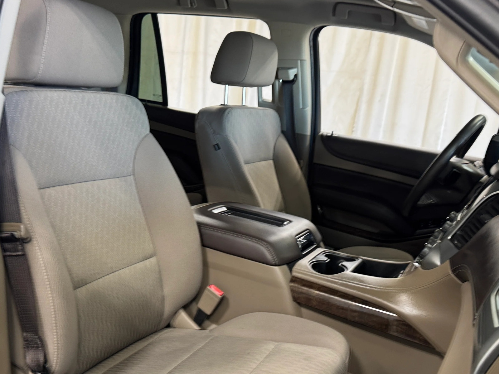 Thumbnail: 2017 Chevrolet Tahoe - 2