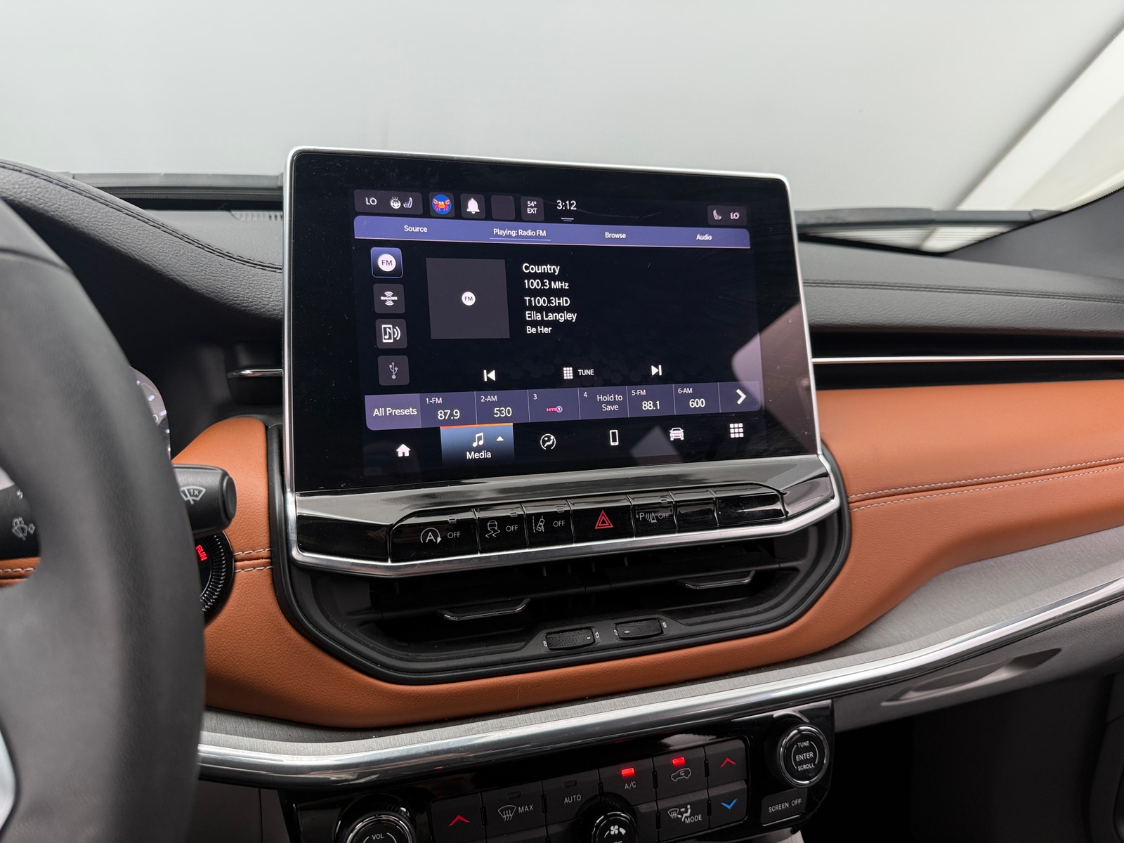 Thumbnail: 2023 Jeep Compass - 3