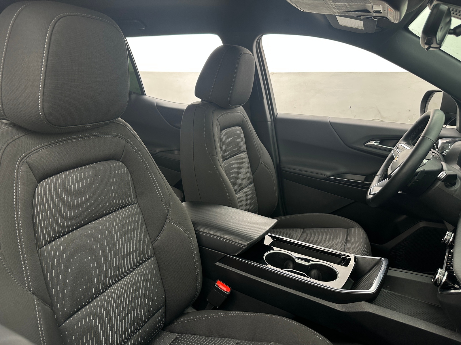 Thumbnail: 2025 Chevrolet Equinox - 2