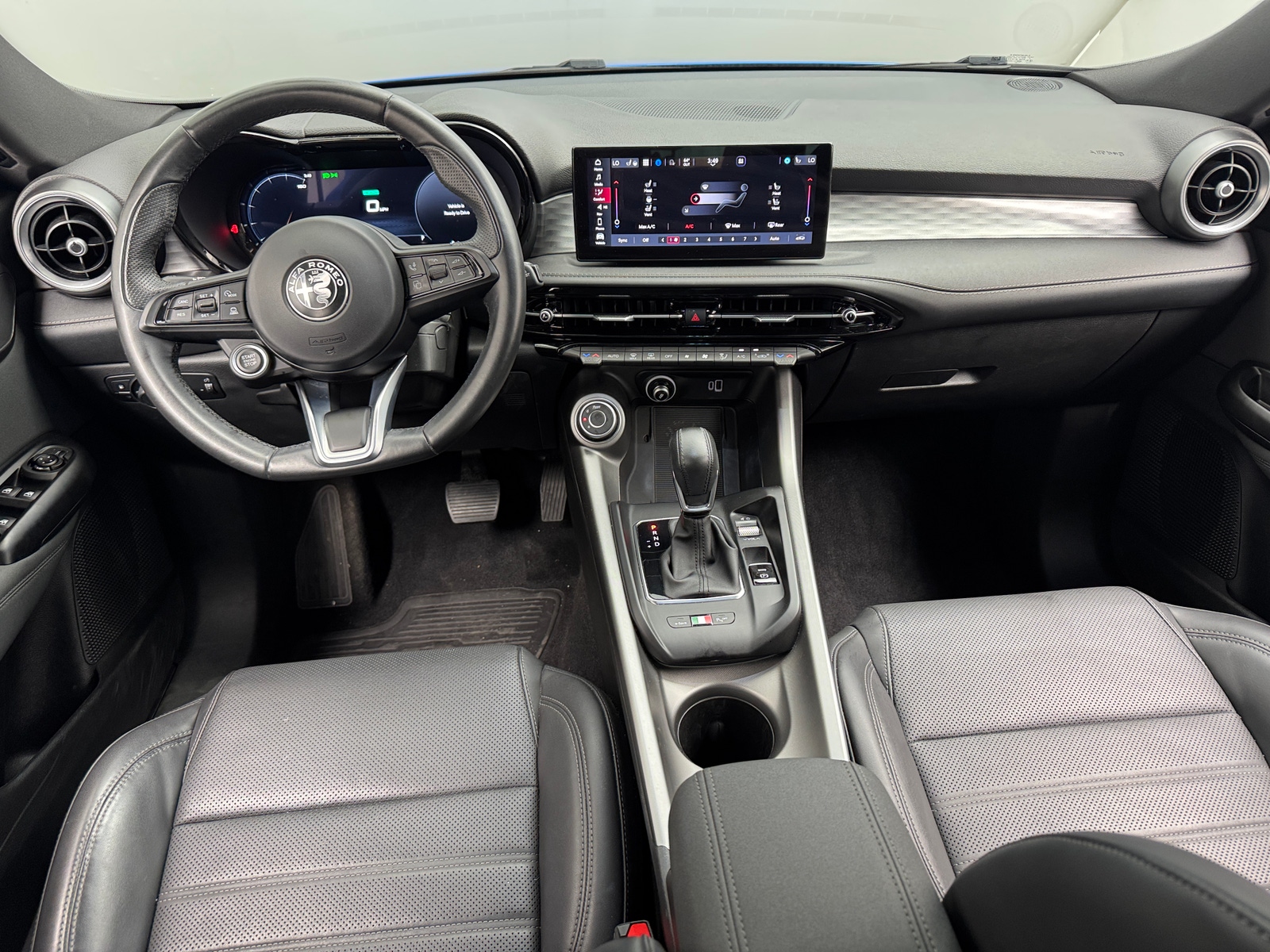 Thumbnail: 2024 Alfa Romeo Tonale - 2