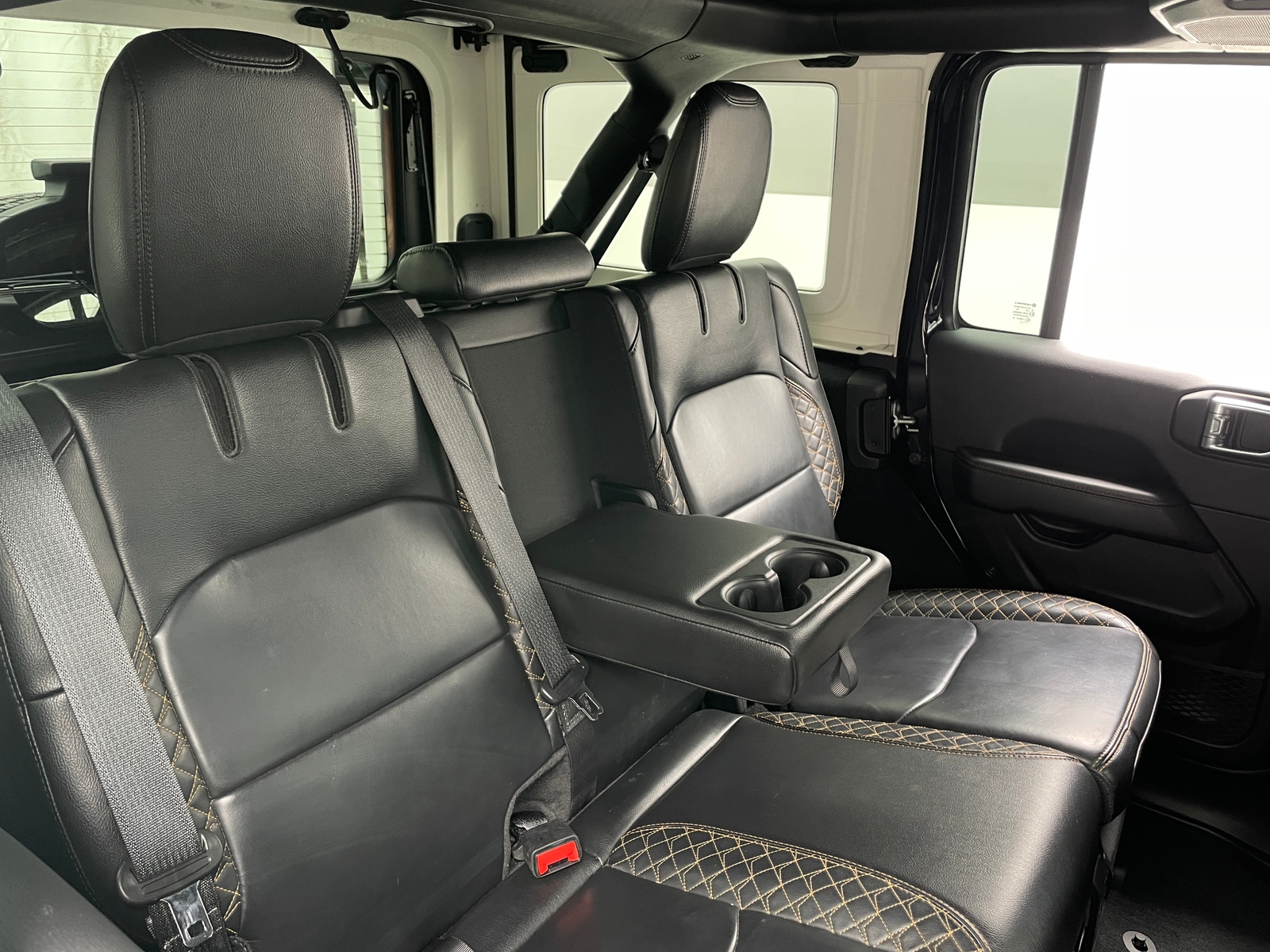 Thumbnail: 2022 Jeep Wrangler - 5
