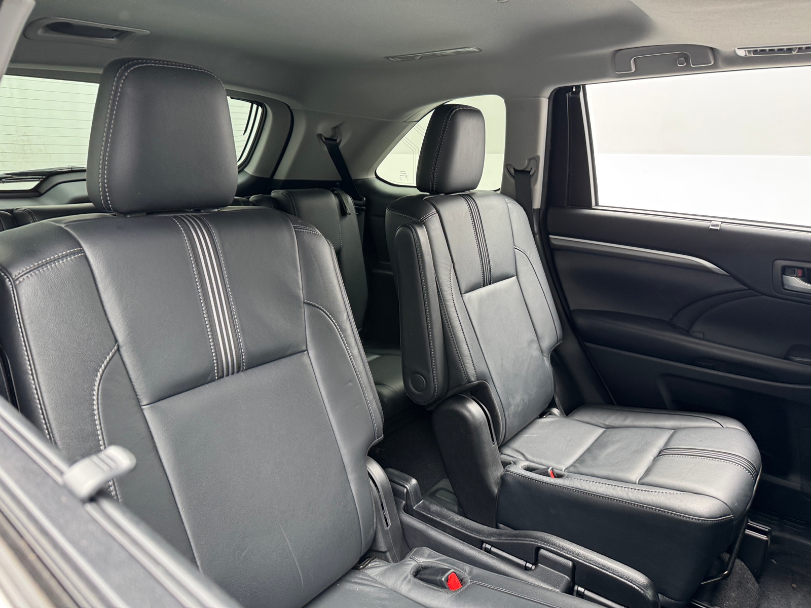 Thumbnail: 2018 Toyota Highlander - 5