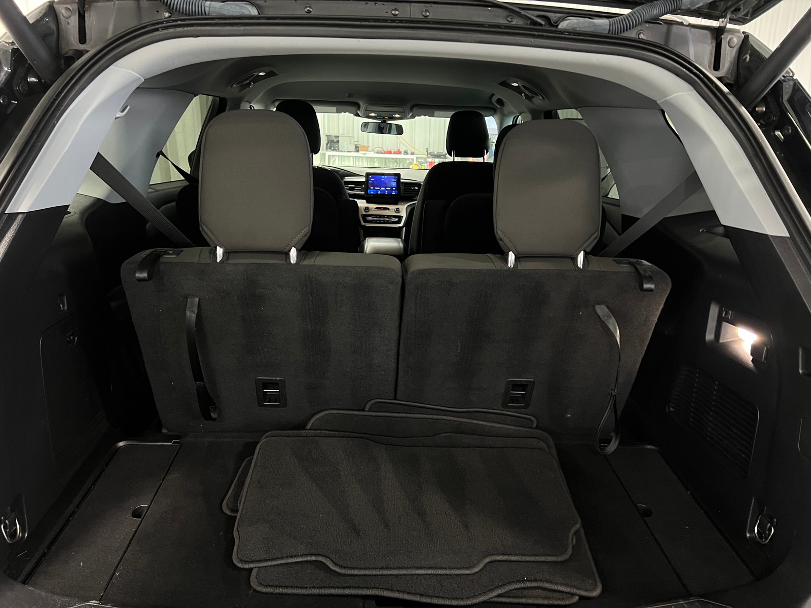 Thumbnail: 2022 Ford Explorer - 7