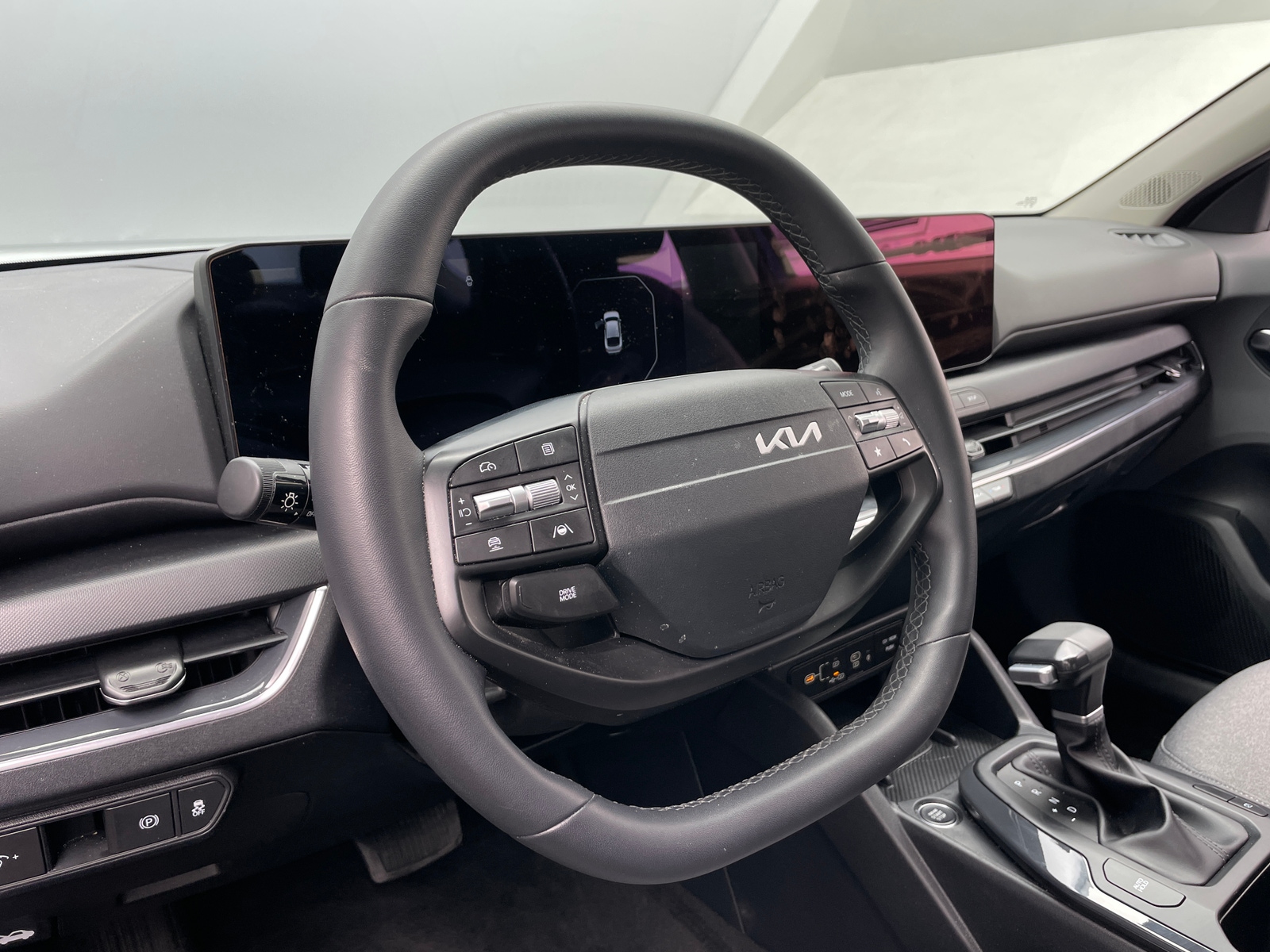 Thumbnail: 2025 Kia K4 - 5