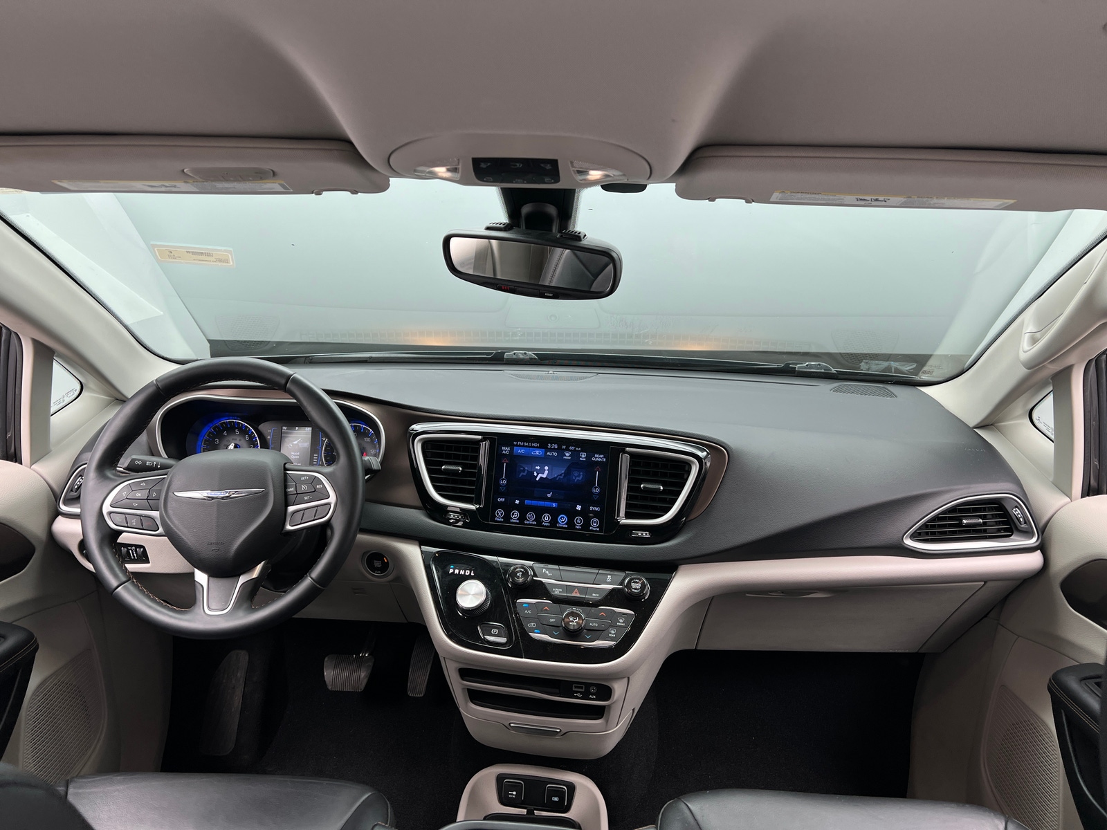 Thumbnail: 2017 Chrysler Pacifica - 2