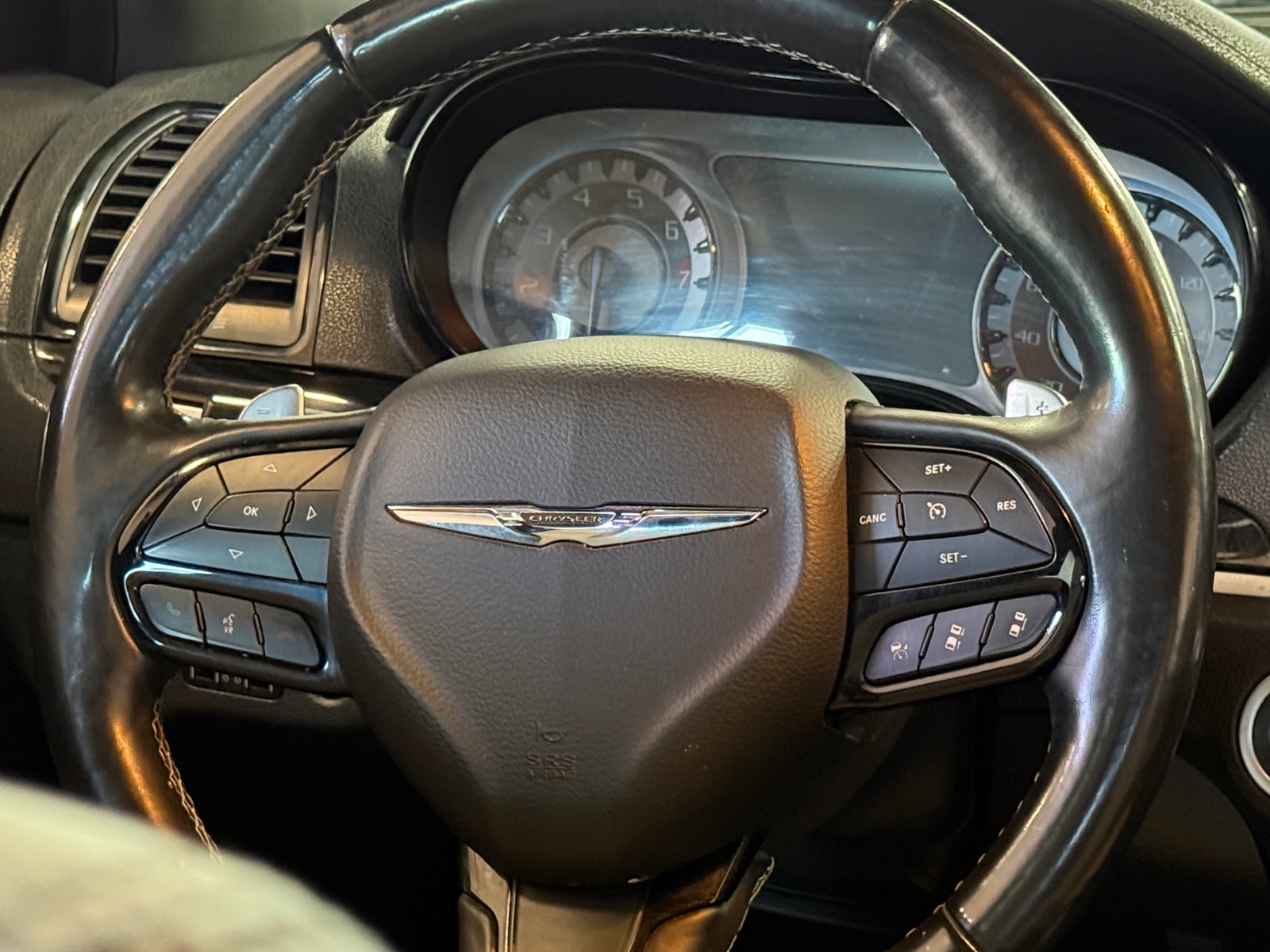 Thumbnail: 2018 Chrysler 300 - 4