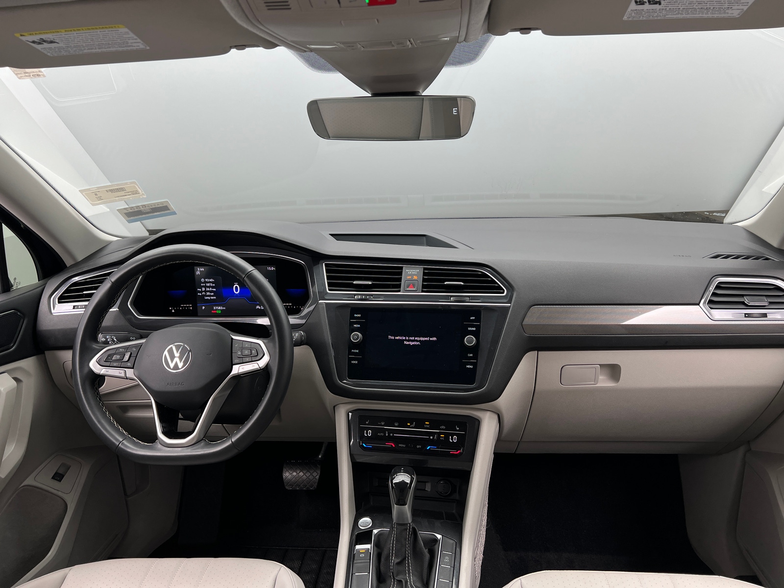 Thumbnail: 2022 Volkswagen Tiguan - 2