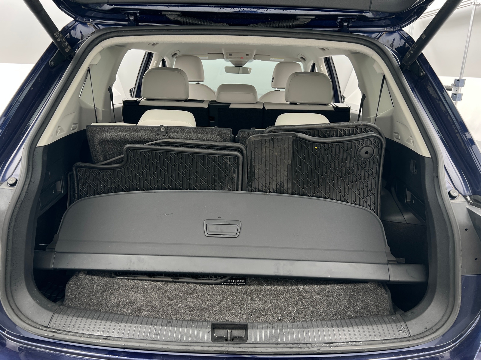 Thumbnail: 2022 Volkswagen Tiguan - 6