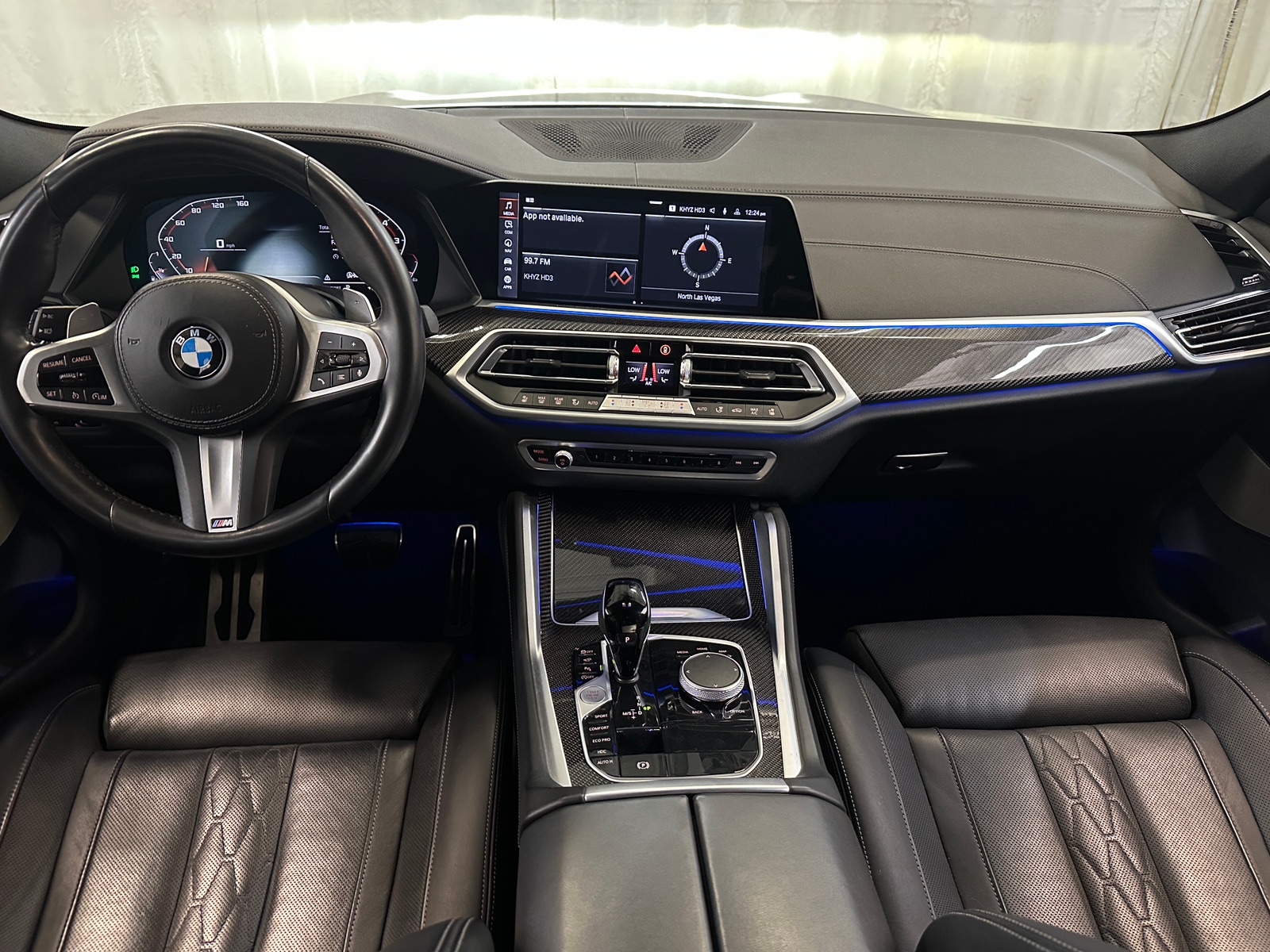 Thumbnail: 2022 BMW X6 - 2