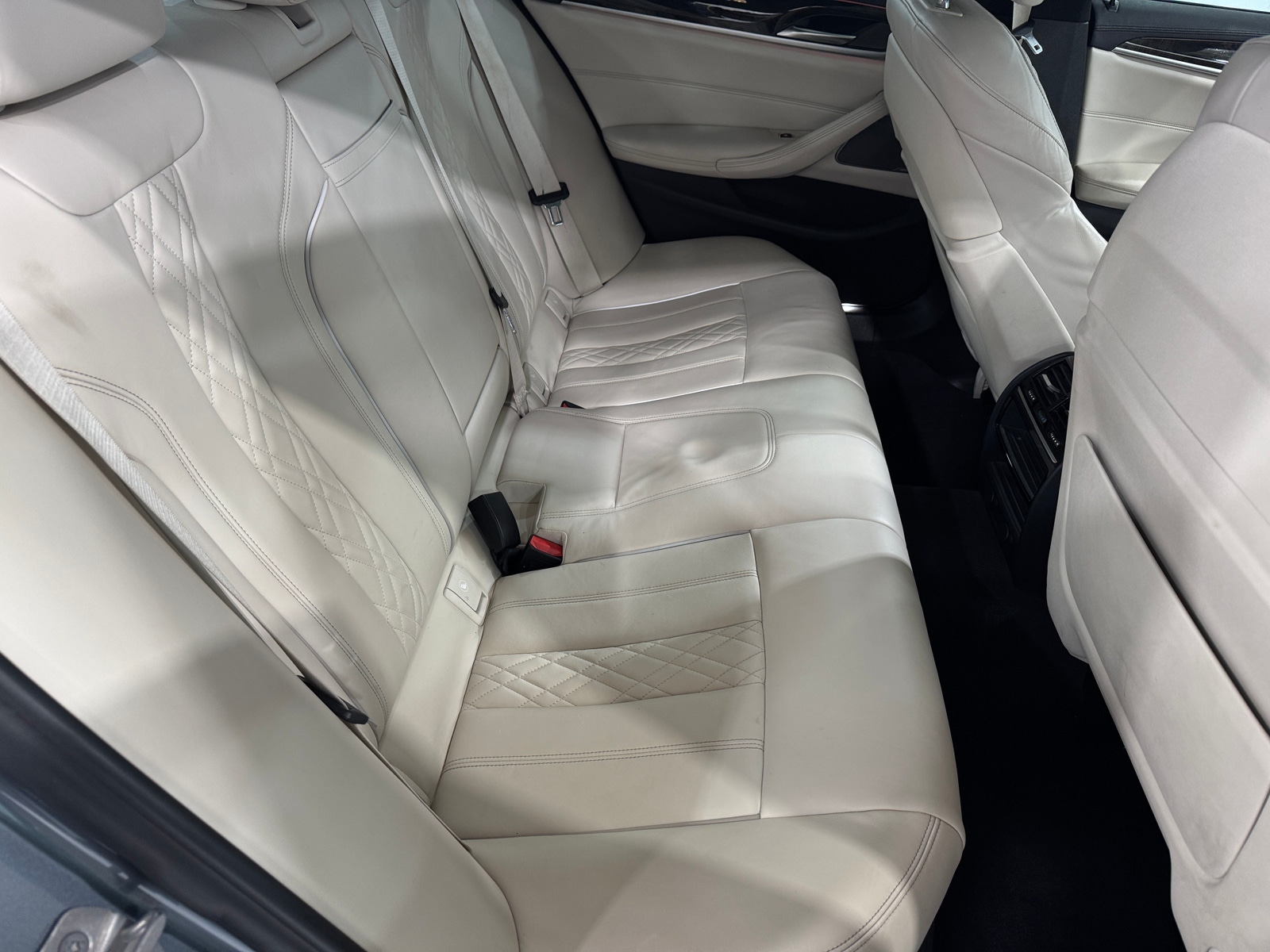 Thumbnail: 2018 BMW 5 Series - 5