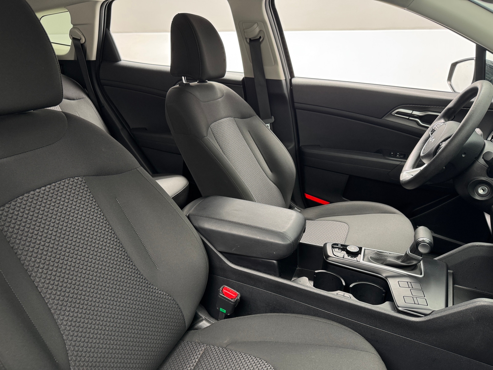 Thumbnail: 2025 Kia Sportage - 2