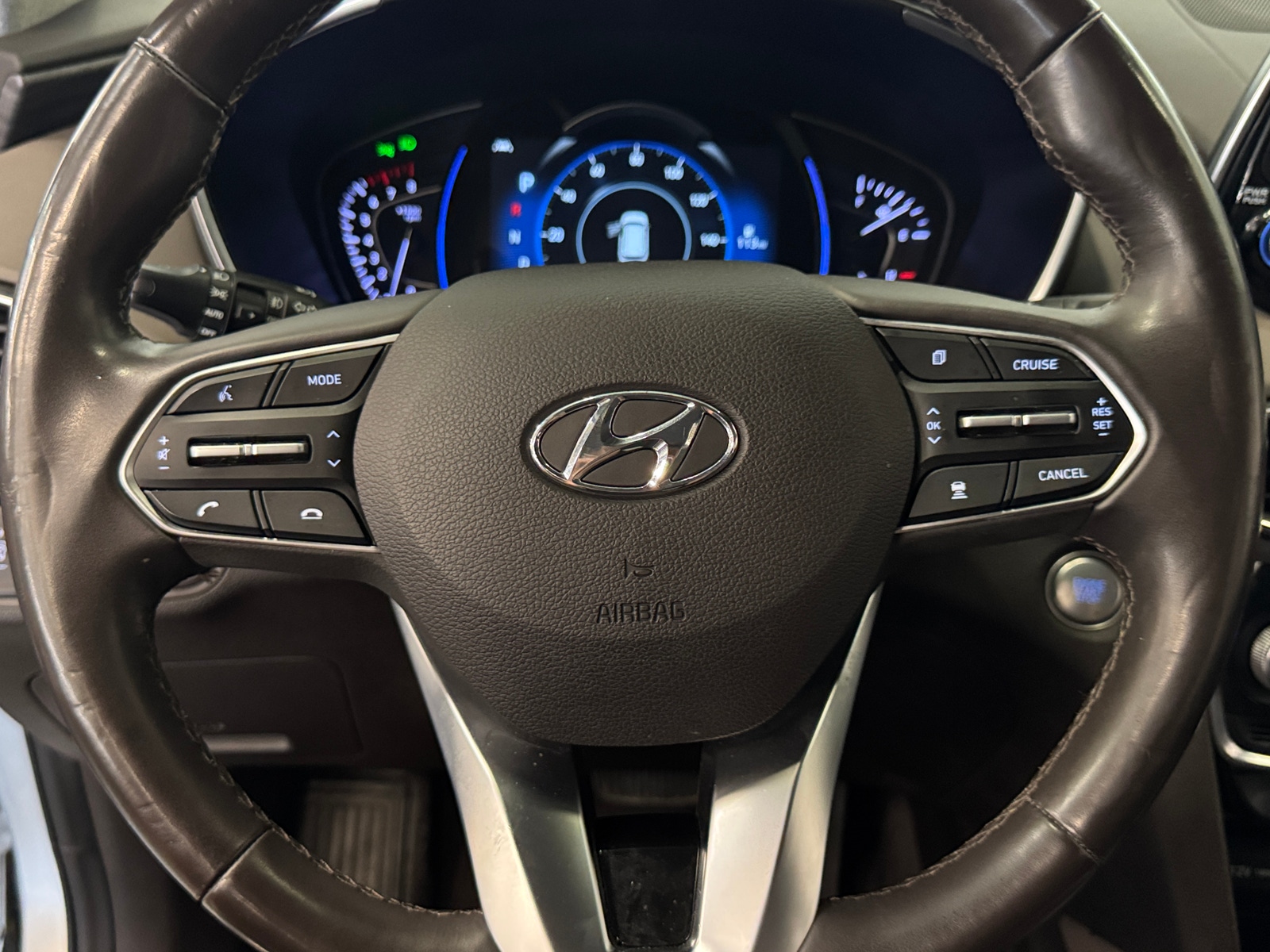 Thumbnail: 2019 Hyundai Santa Fe - 4