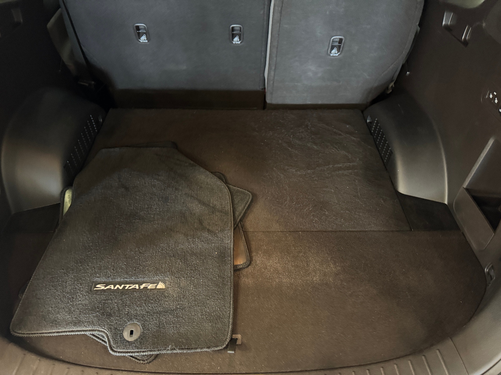 Thumbnail: 2019 Hyundai Santa Fe - 6