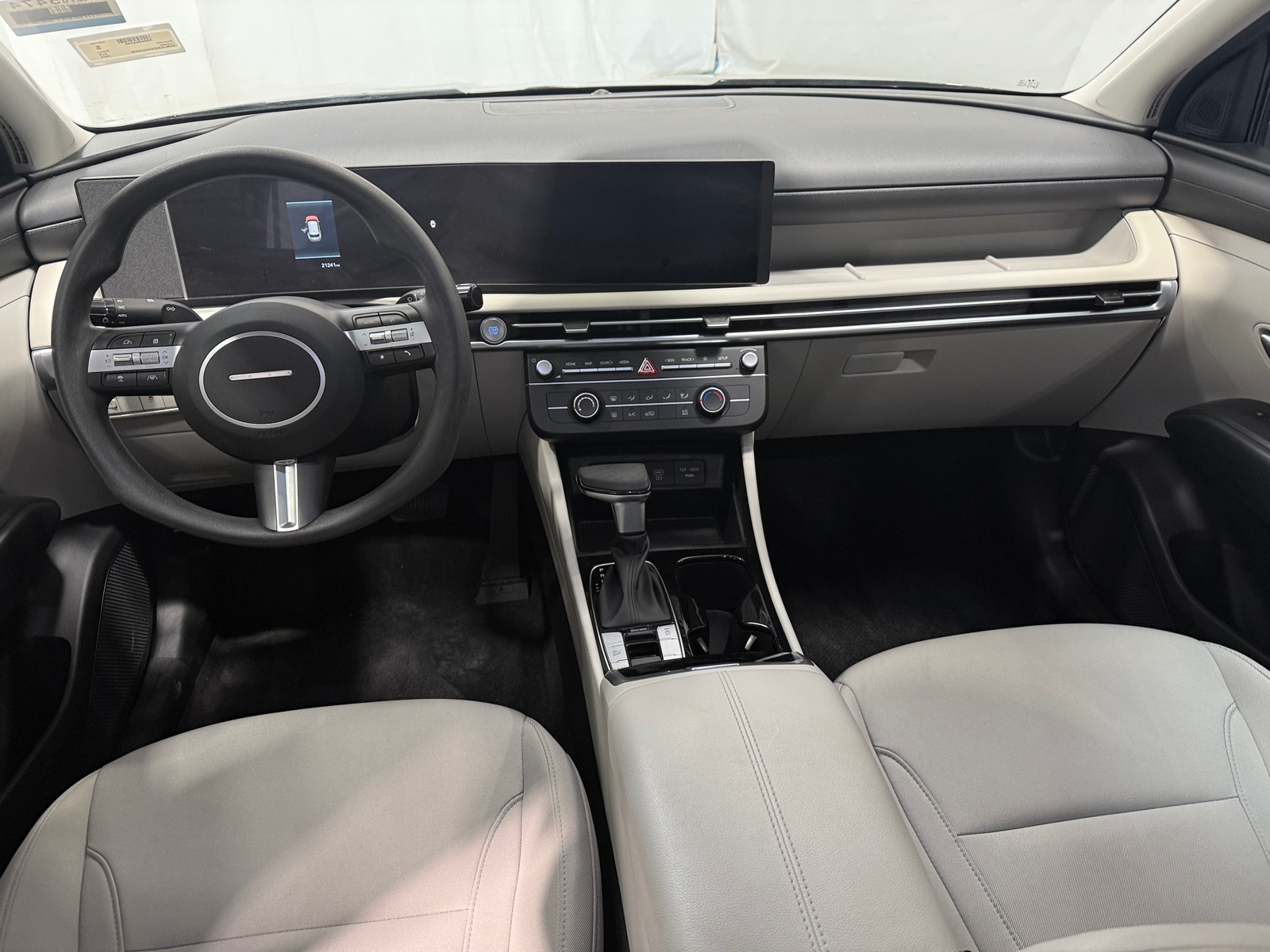 Thumbnail: 2025 Hyundai Tucson - 3