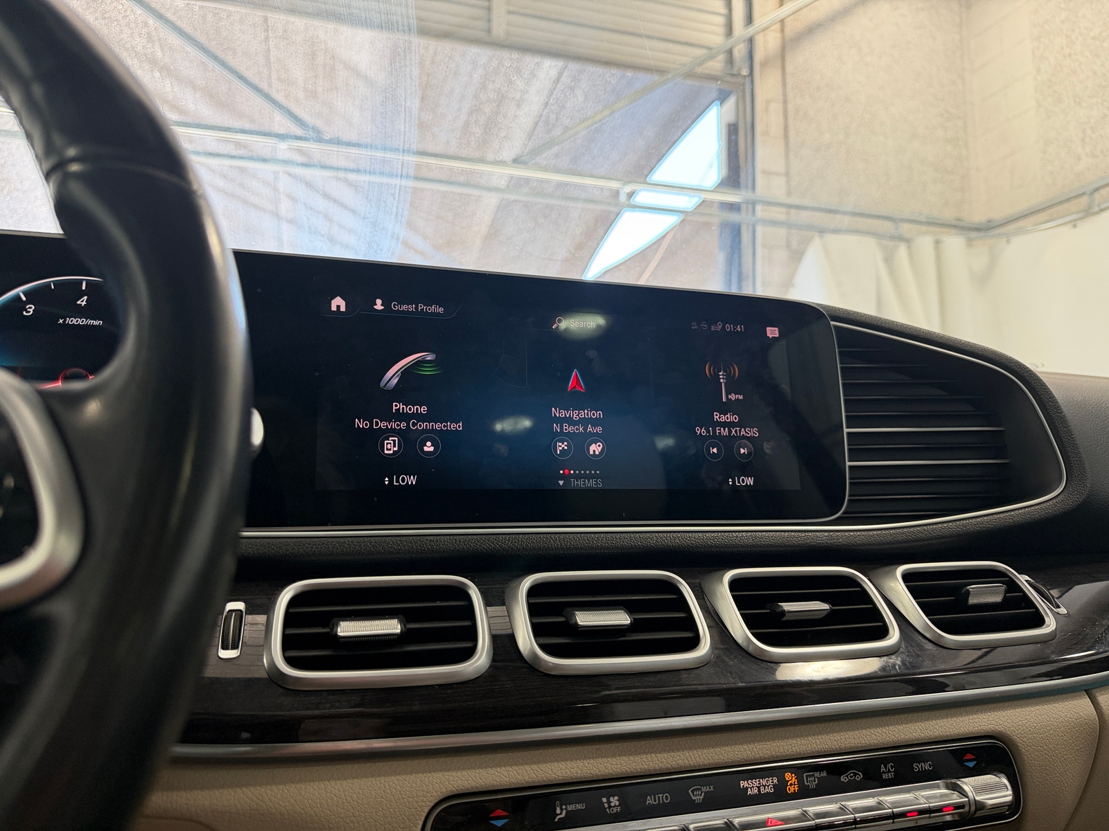 Thumbnail: 2021 Mercedes-Benz GLE - 3