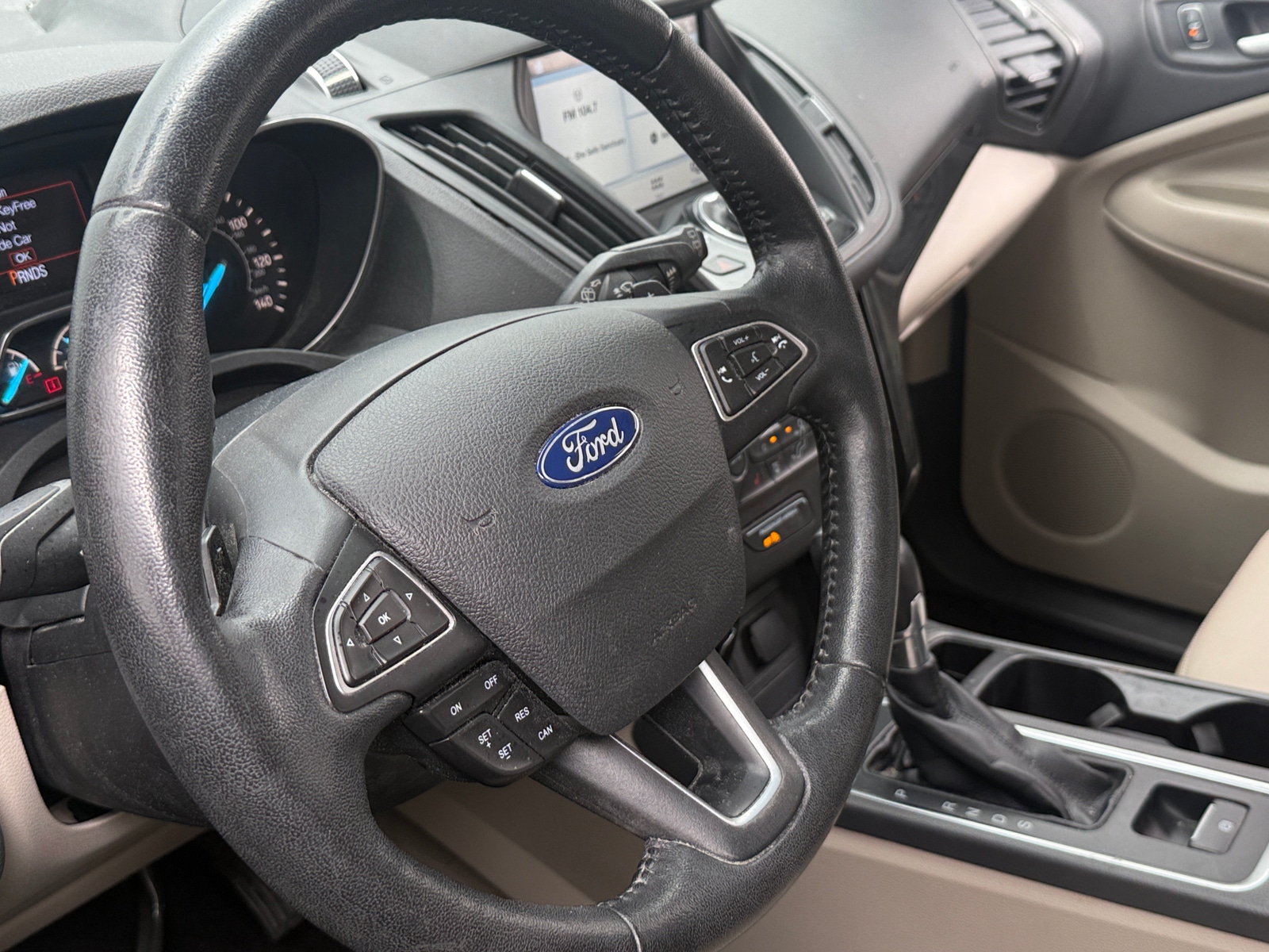 Thumbnail: 2017 Ford Escape - 4