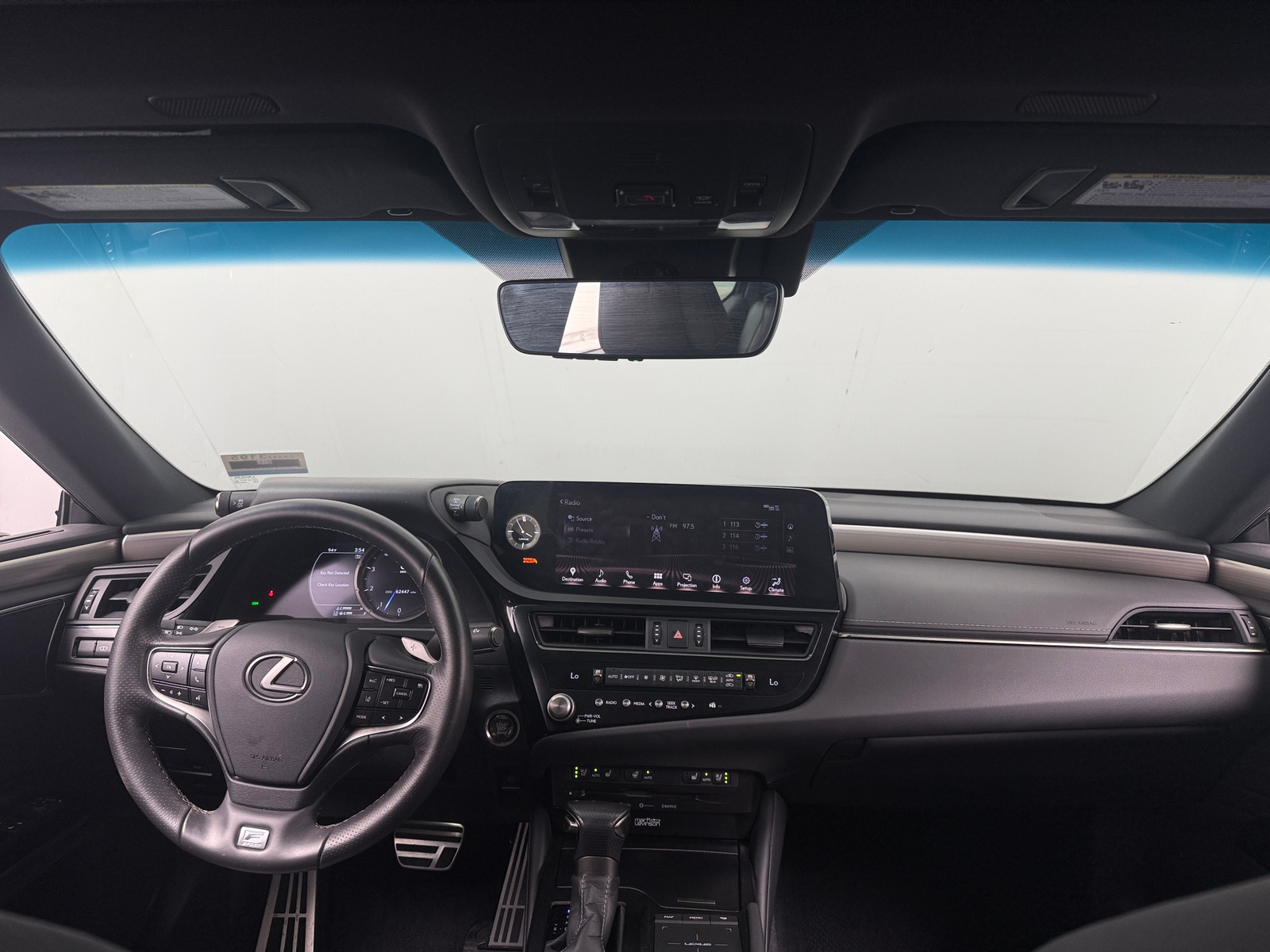 Thumbnail: 2022 Lexus ES - 2