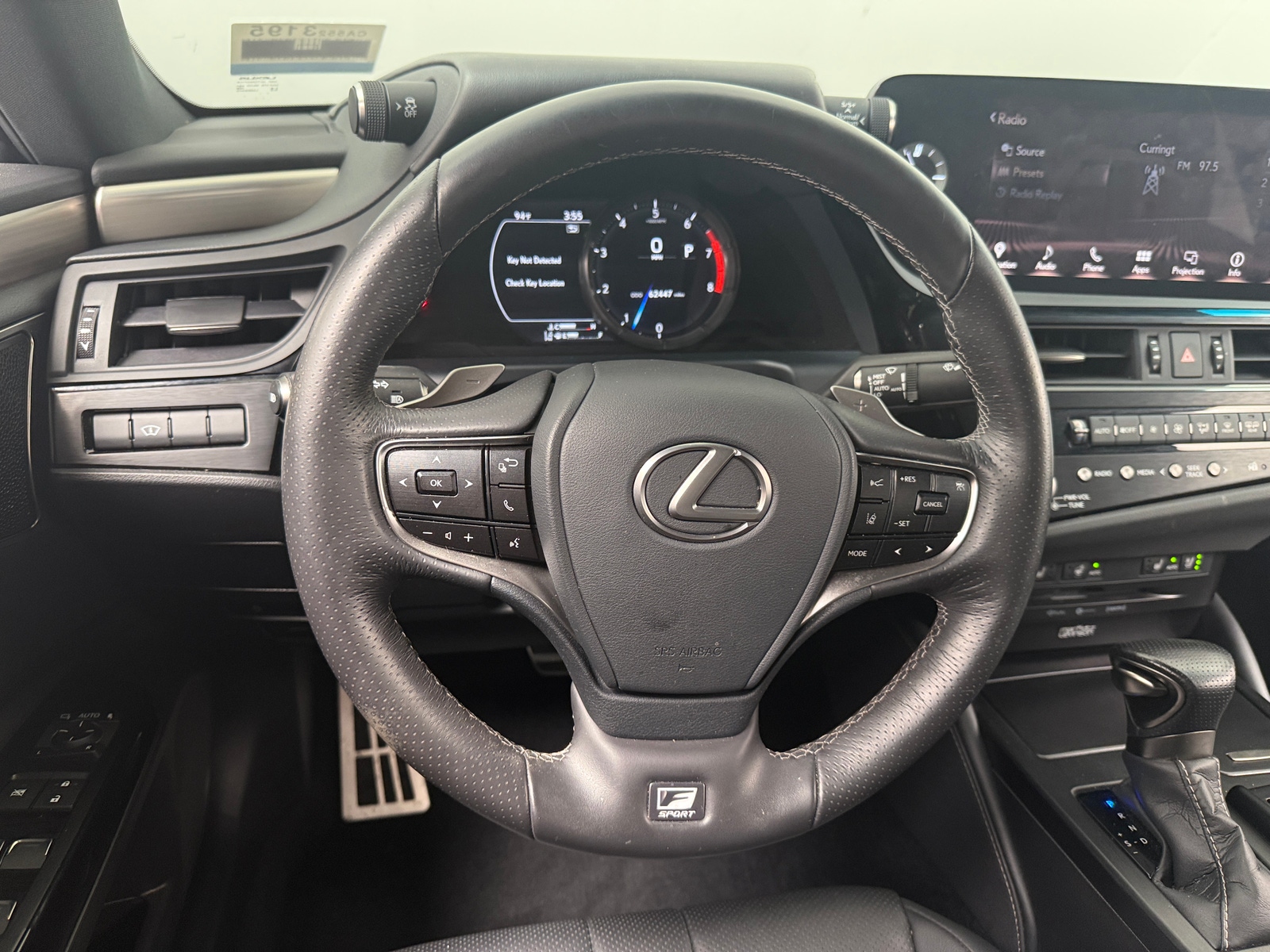 Thumbnail: 2022 Lexus ES - 4