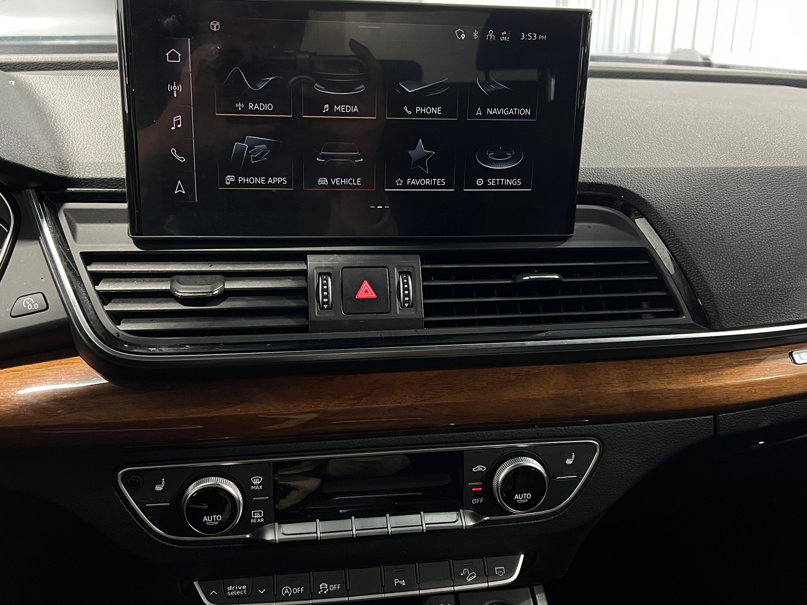 Thumbnail: 2021 Audi Q5 - 3