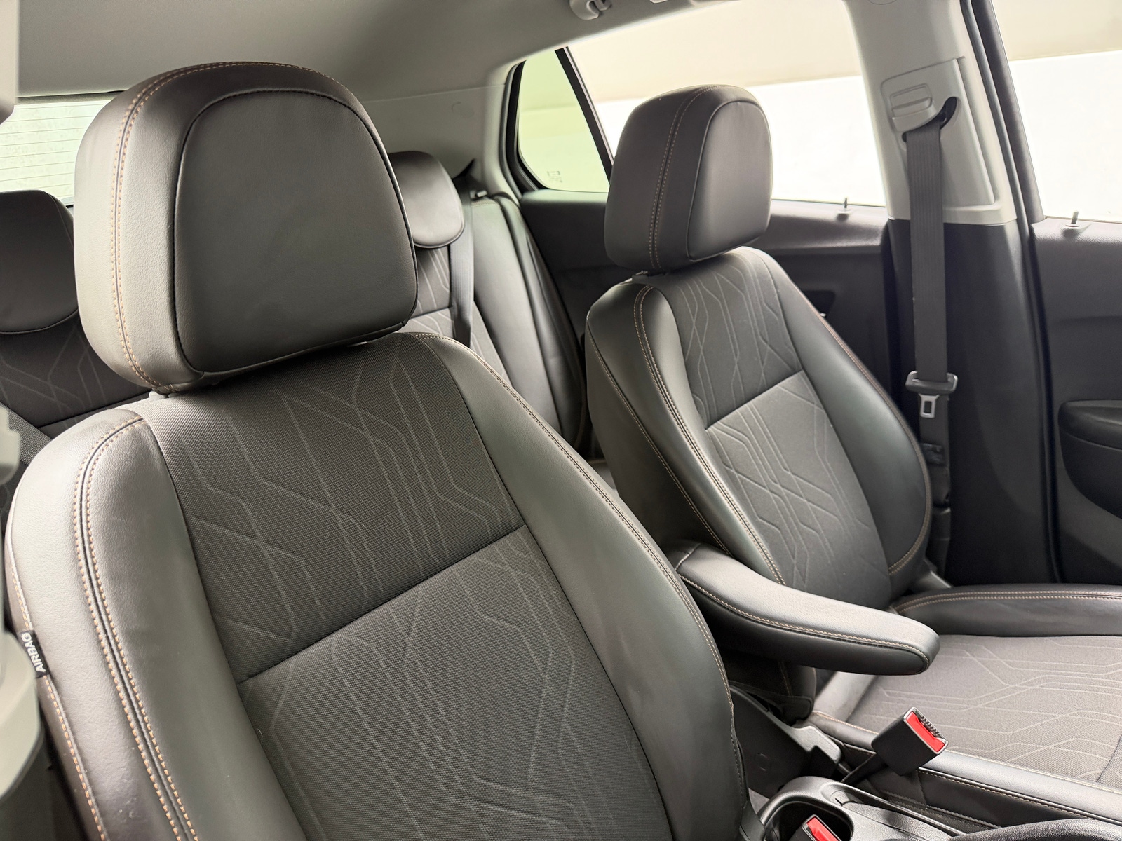 Thumbnail: 2021 Chevrolet Trax - 2