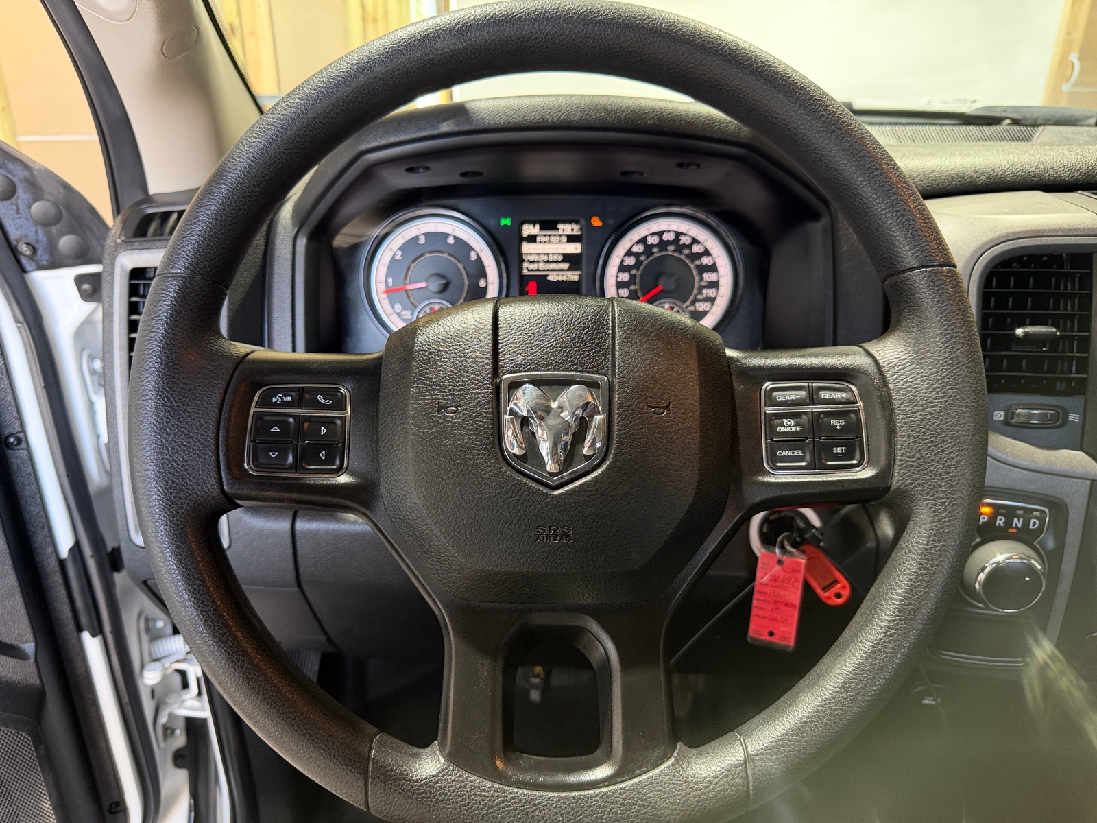 Thumbnail: 2021 RAM 1500 Classic - 4