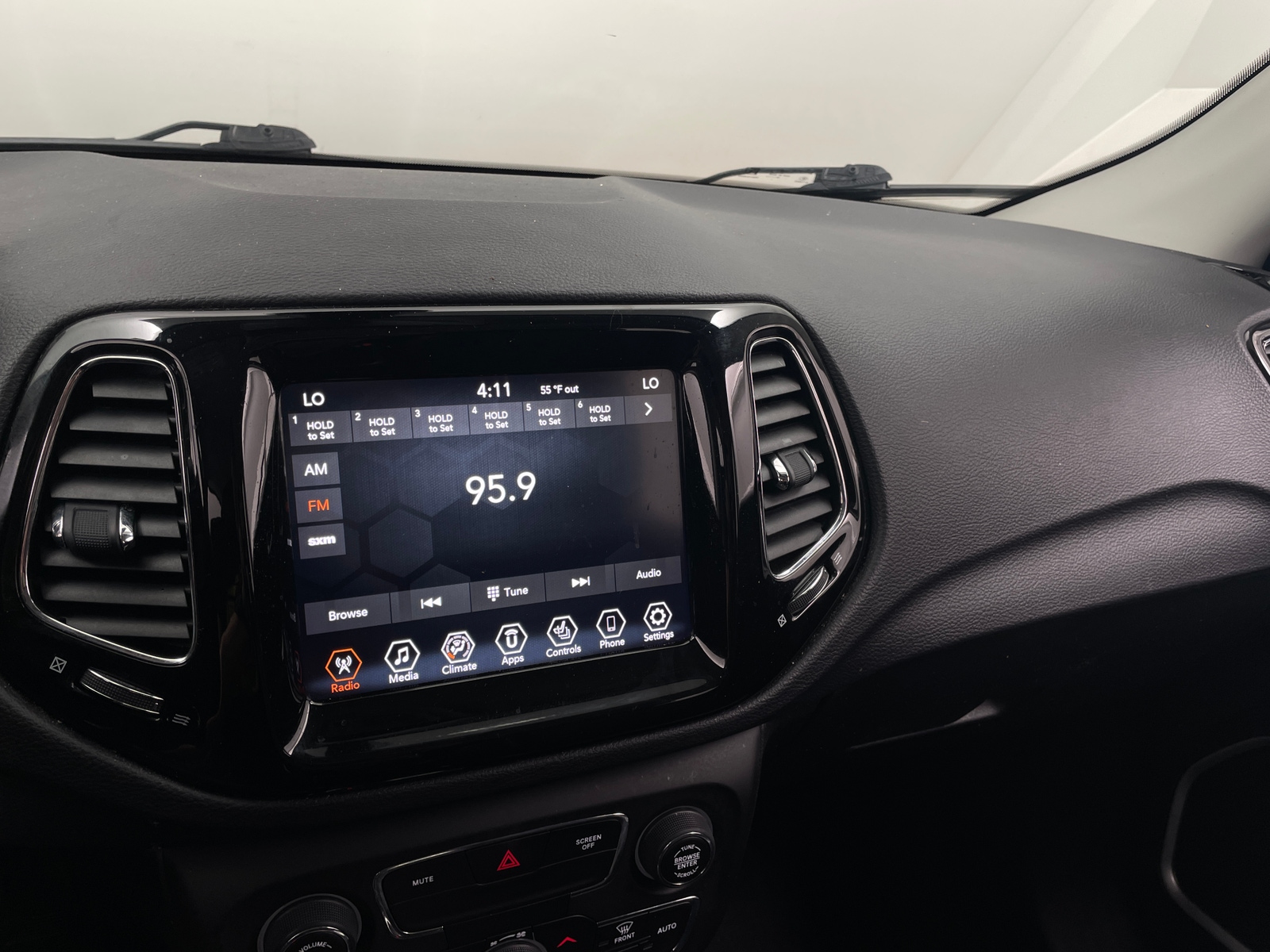 Thumbnail: 2020 Jeep Compass - 3