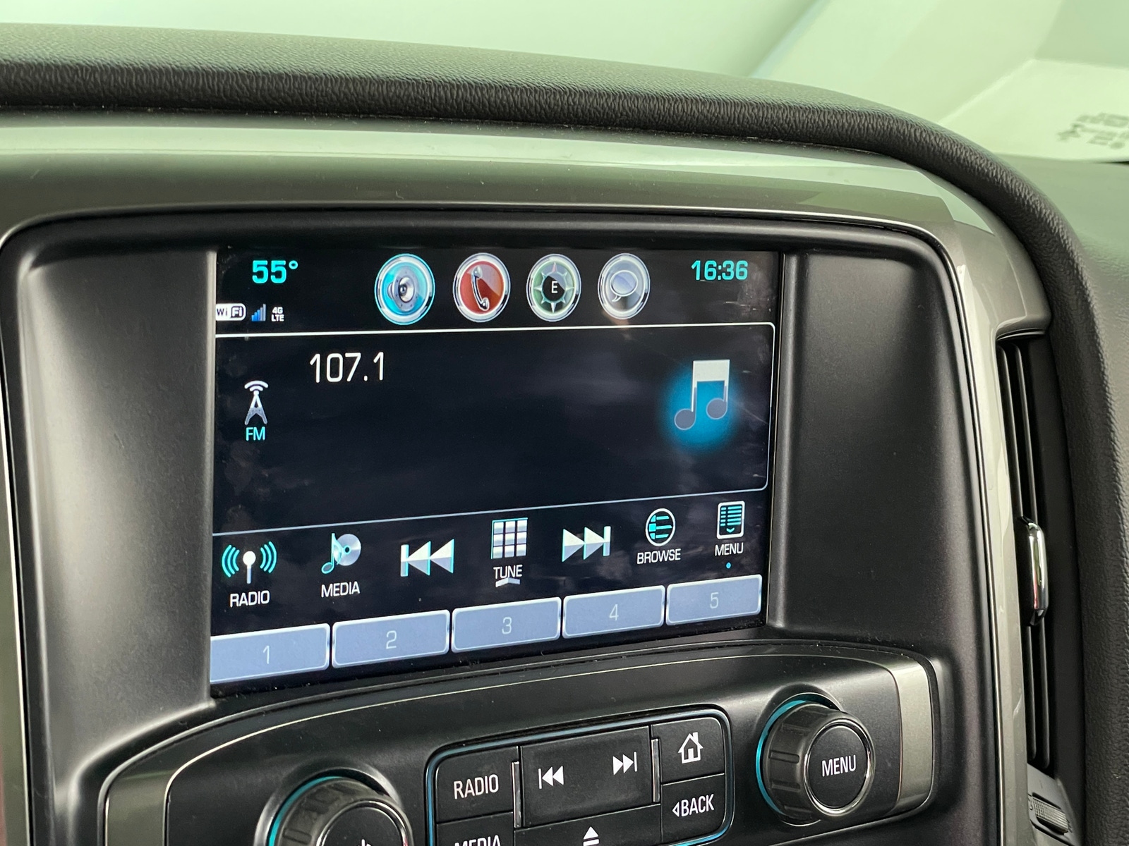Thumbnail: 2019 Chevrolet Silverado 1500 - 4