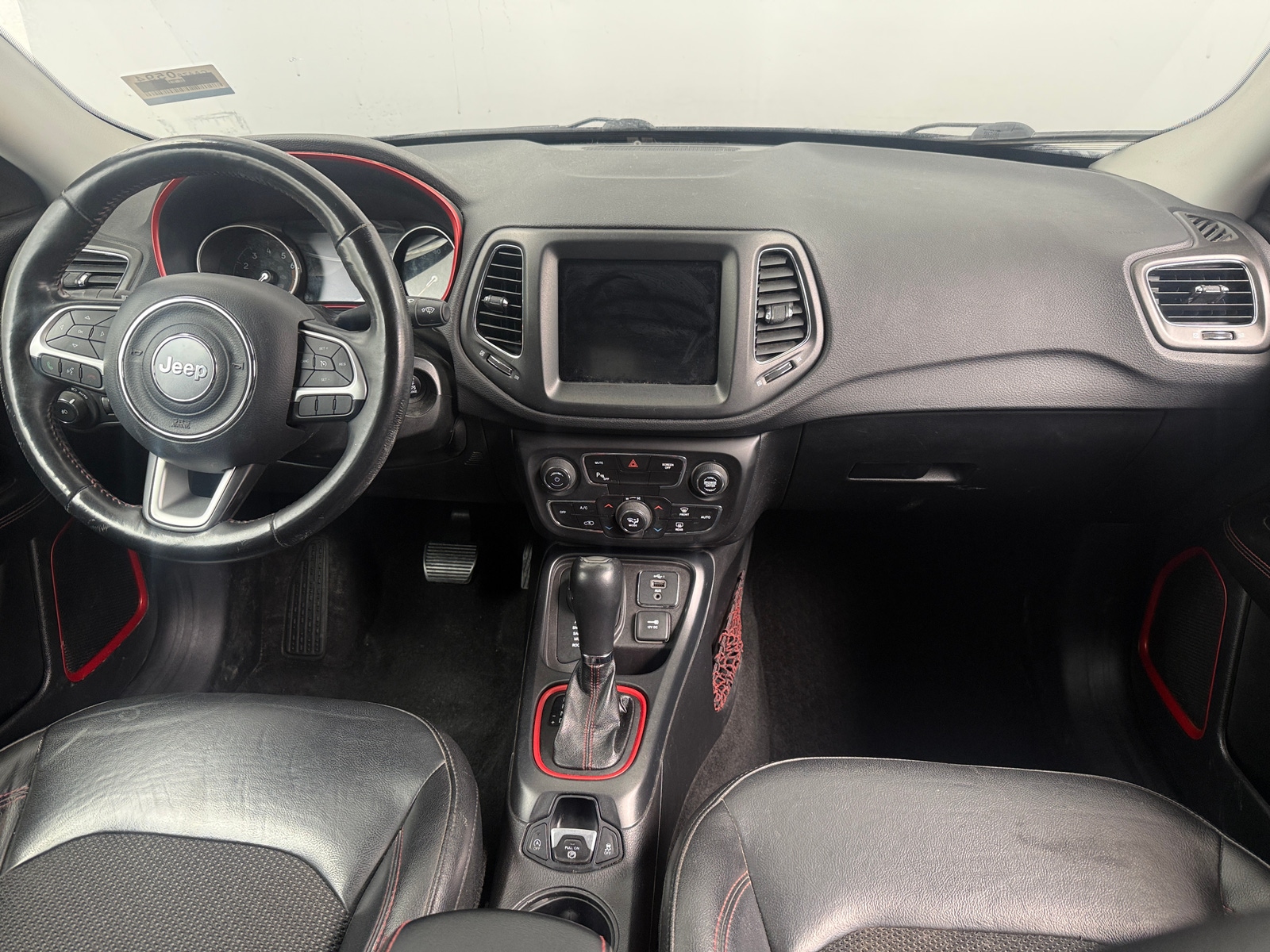 Thumbnail: 2019 Jeep Compass - 3