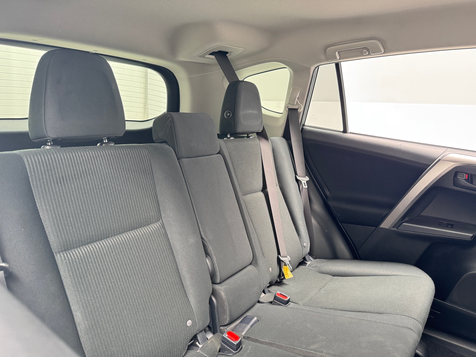 Thumbnail: 2018 Toyota RAV4 - 6