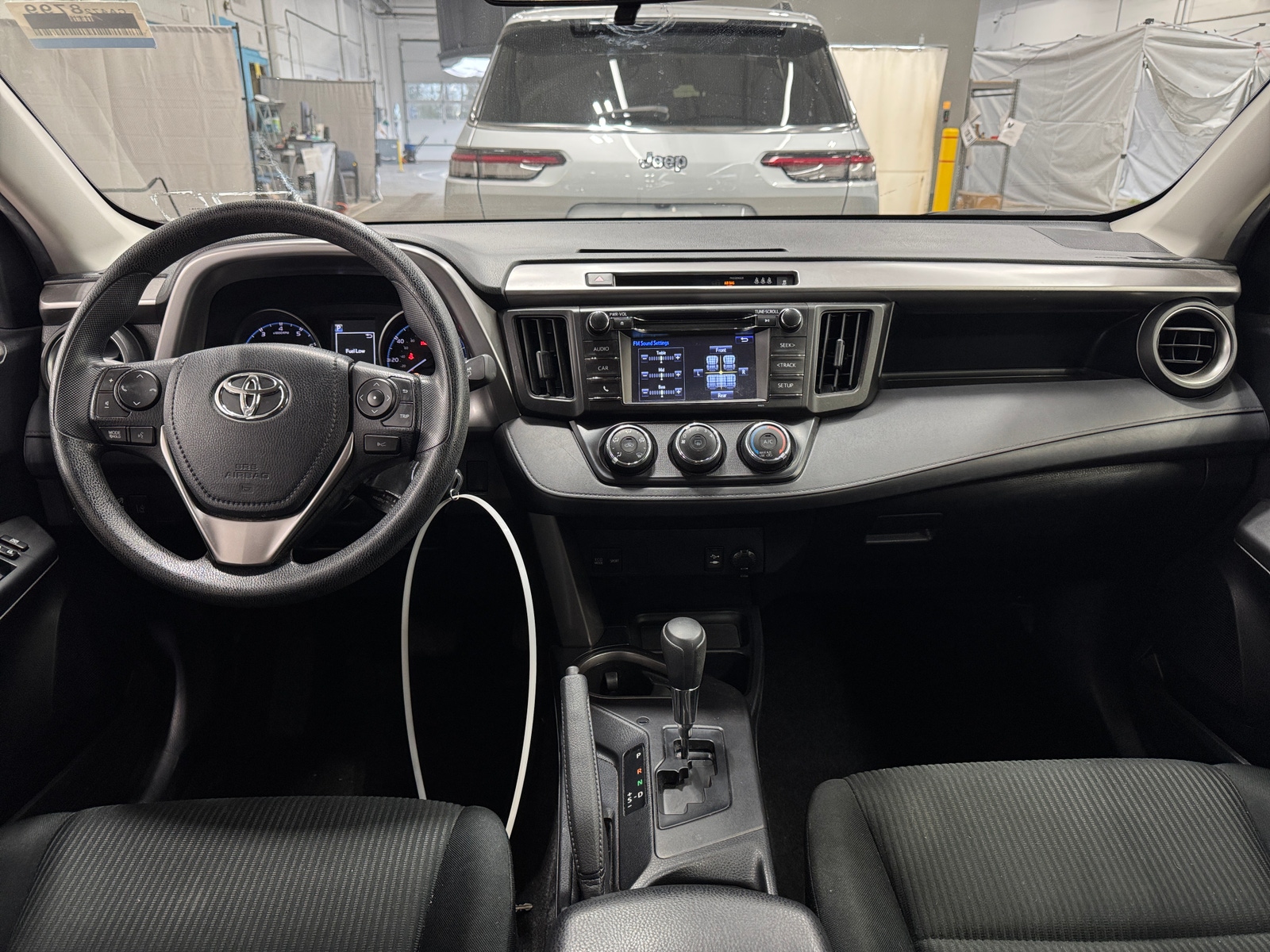 Thumbnail: 2018 Toyota RAV4 - 3