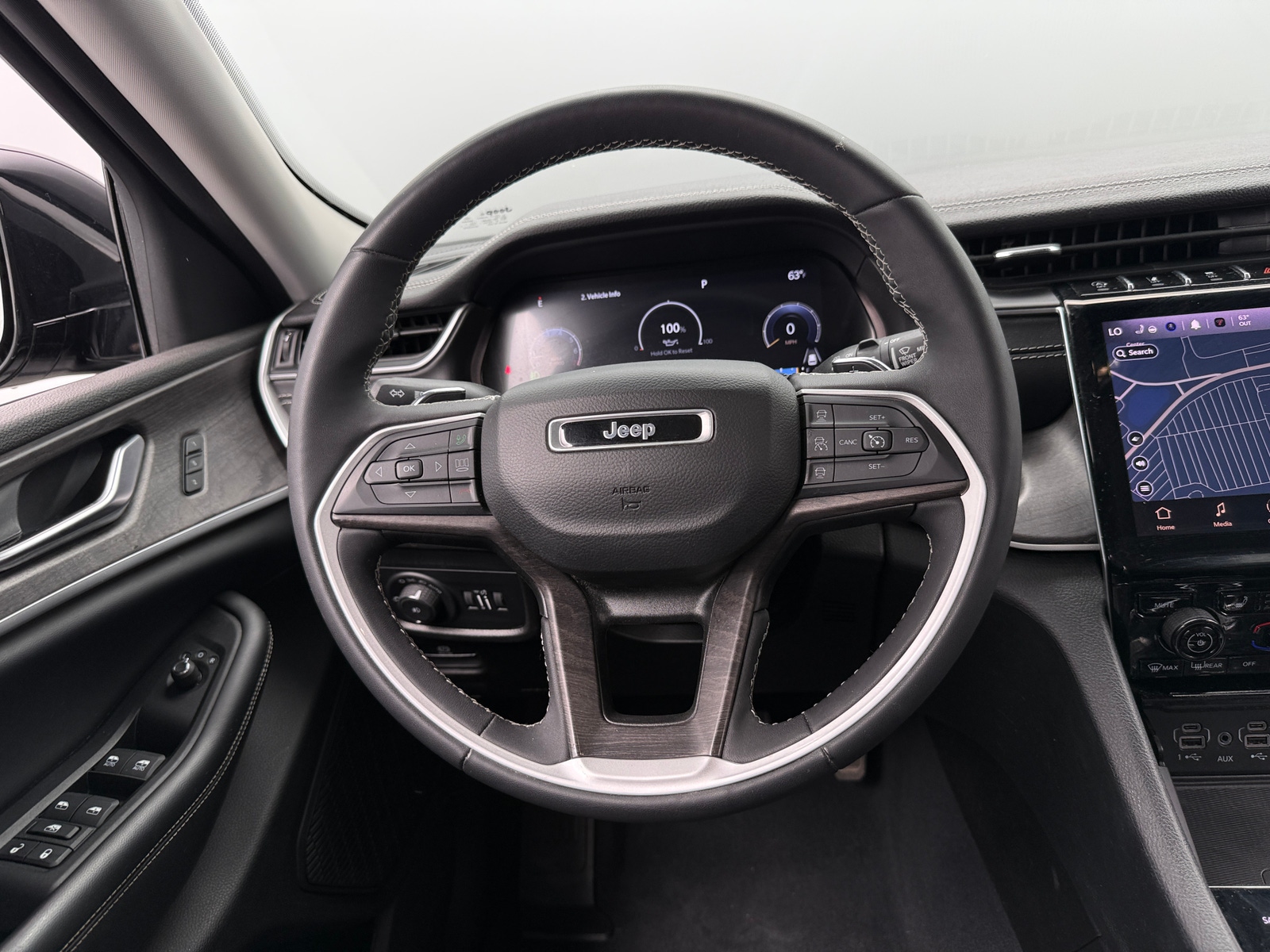 Thumbnail: 2023 Jeep Grand Cherokee - 4