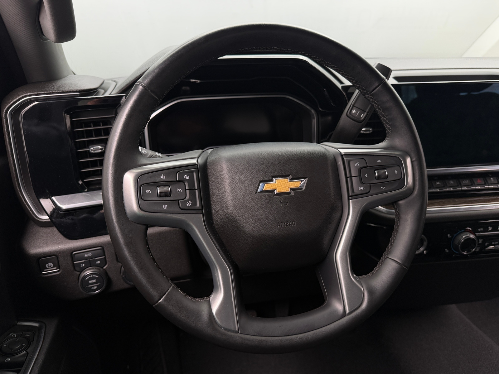 Thumbnail: 2023 Chevrolet Silverado 1500 - 5