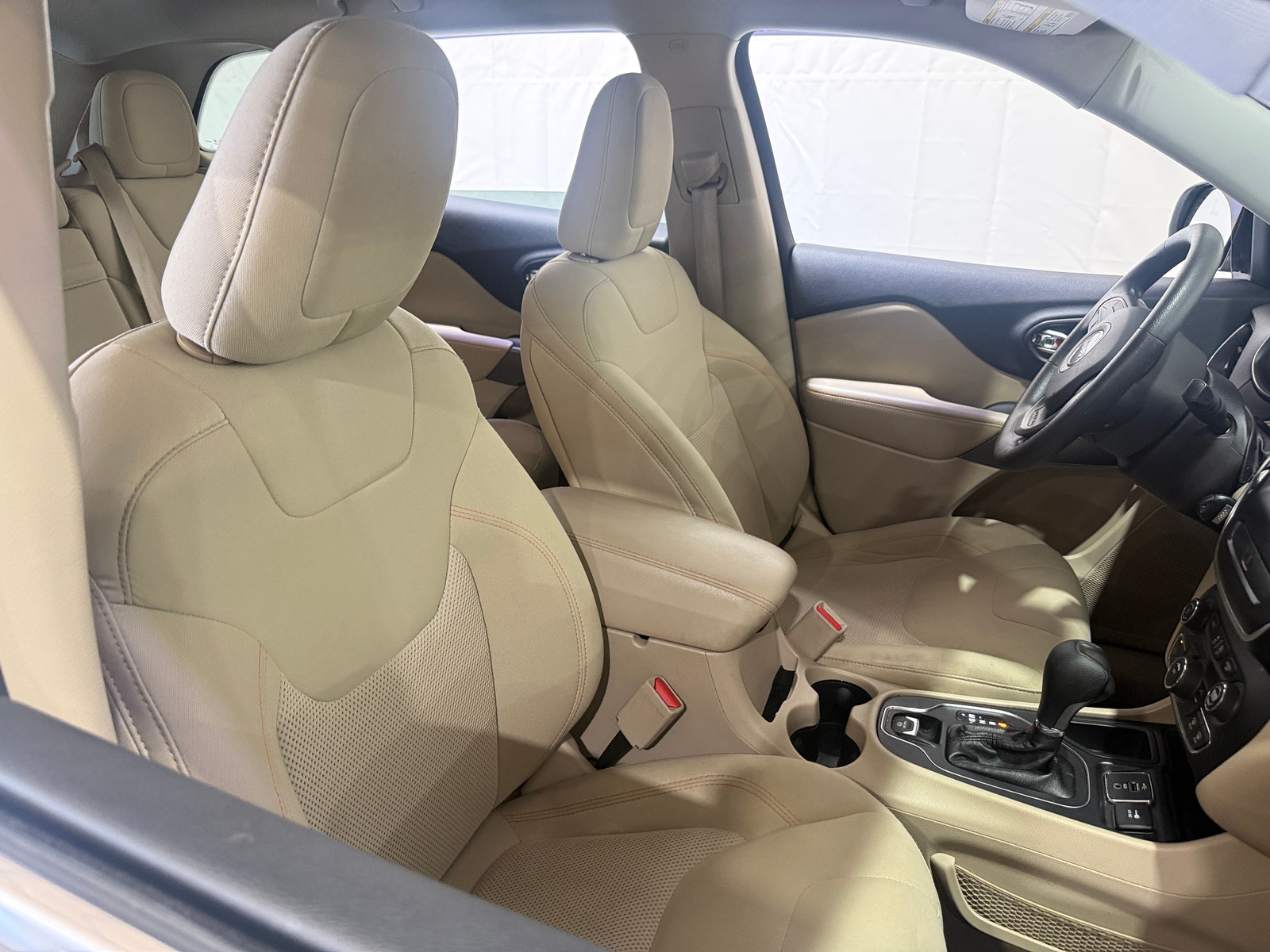 Thumbnail: 2019 Jeep Cherokee - 2