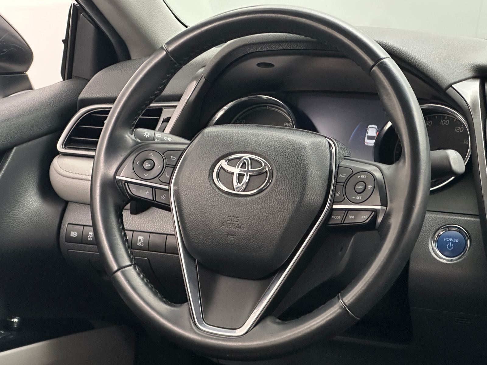 Thumbnail: 2020 Toyota Camry - 4