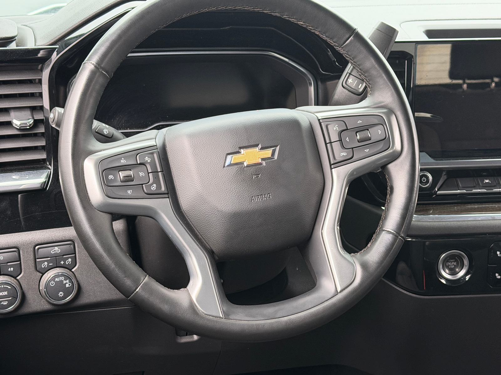 Thumbnail: 2023 Chevrolet Silverado 1500 - 5