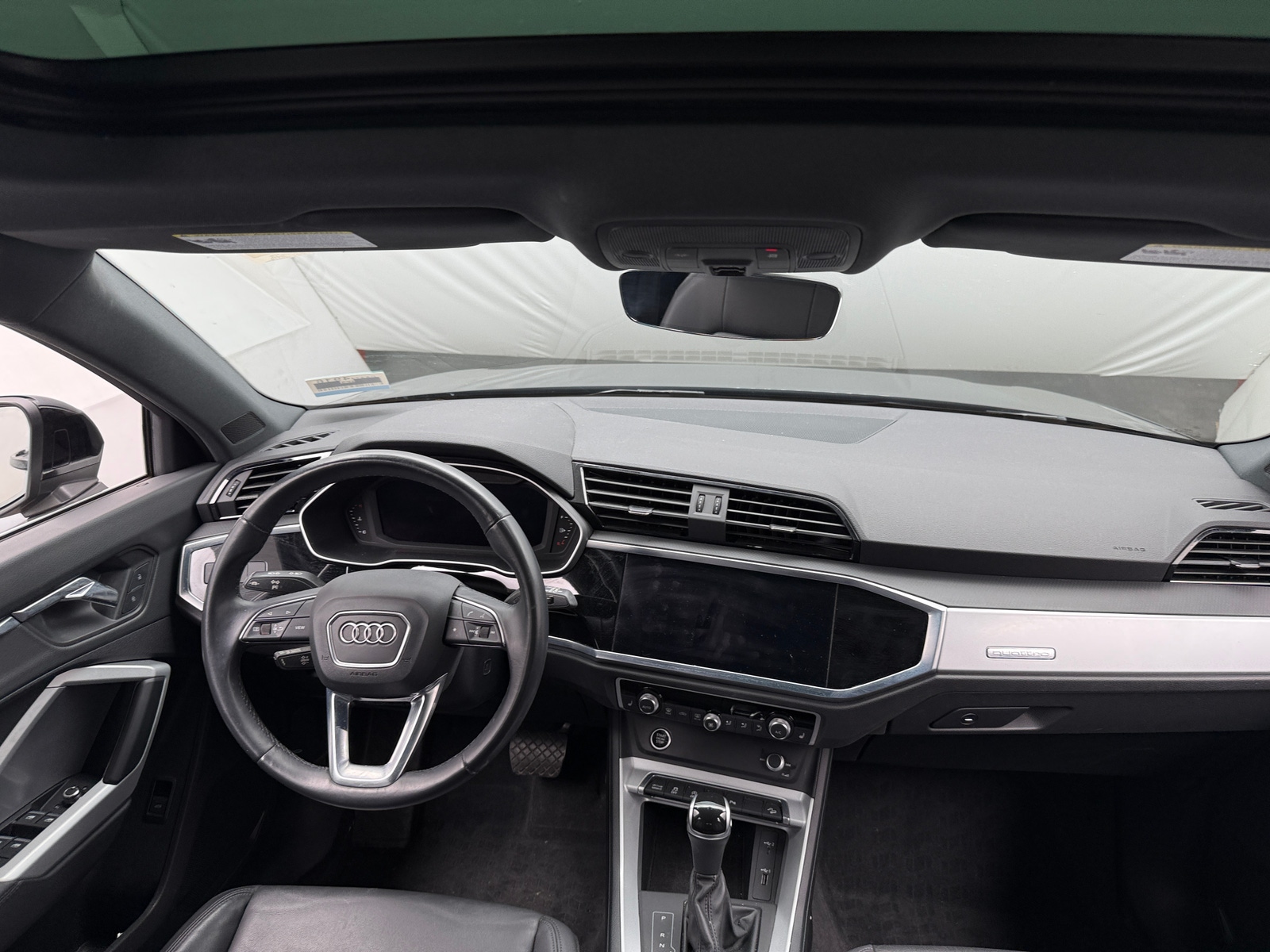 Thumbnail: 2021 Audi Q3 - 2