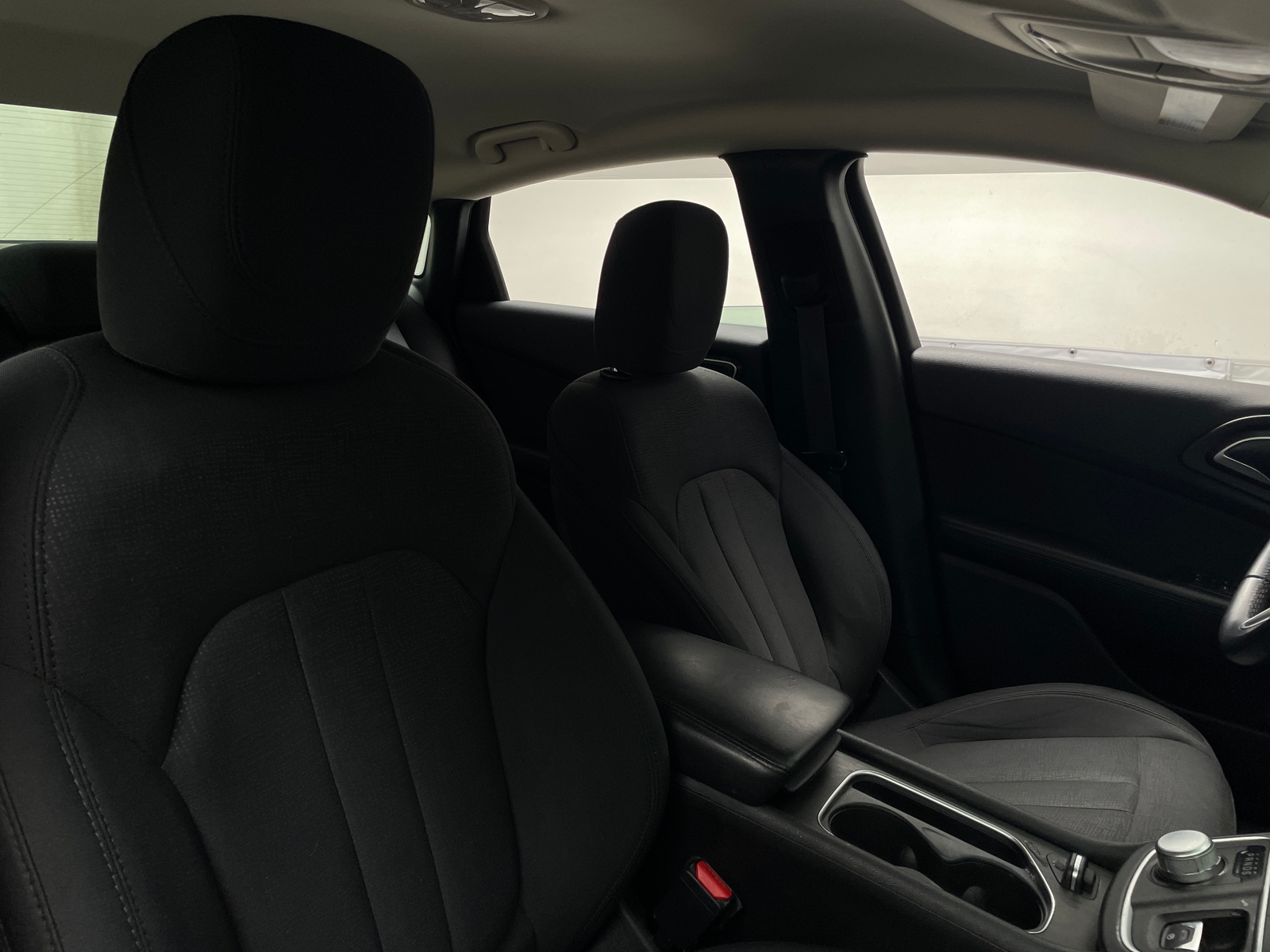 Thumbnail: 2016 Chrysler 200 - 2