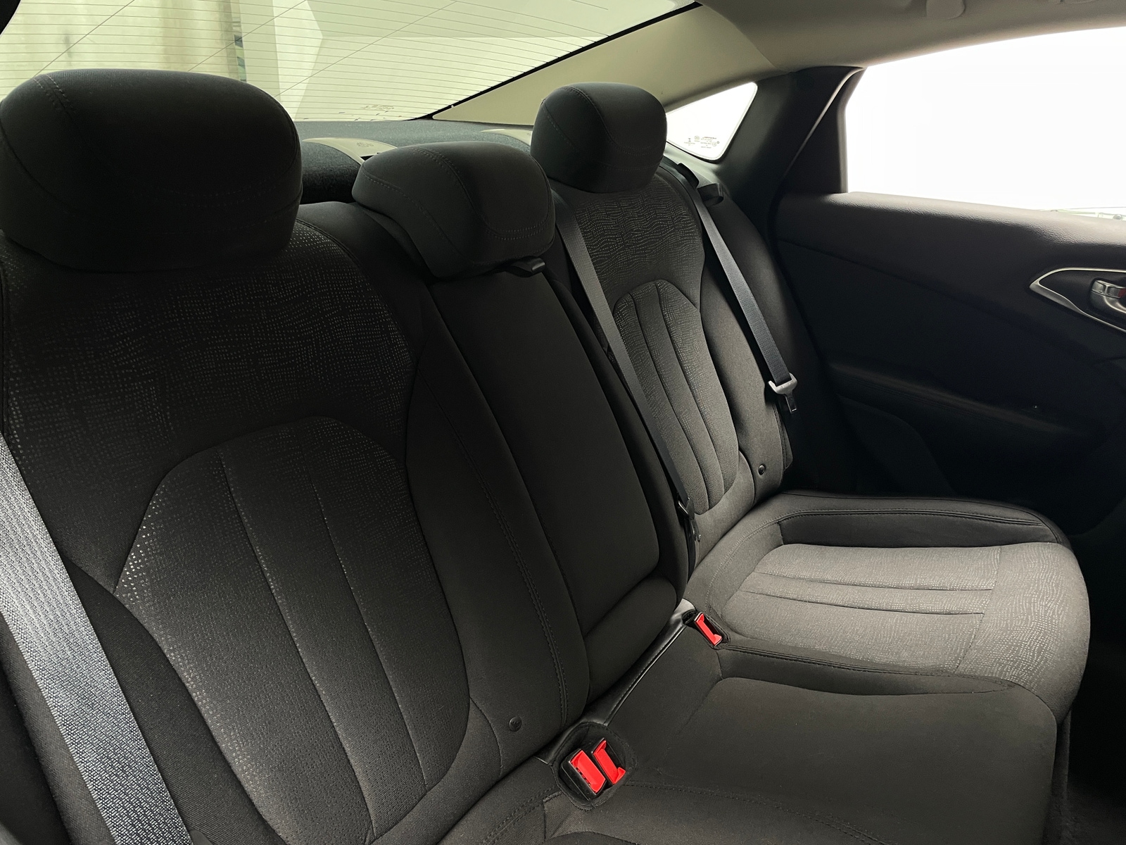 Thumbnail: 2016 Chrysler 200 - 6