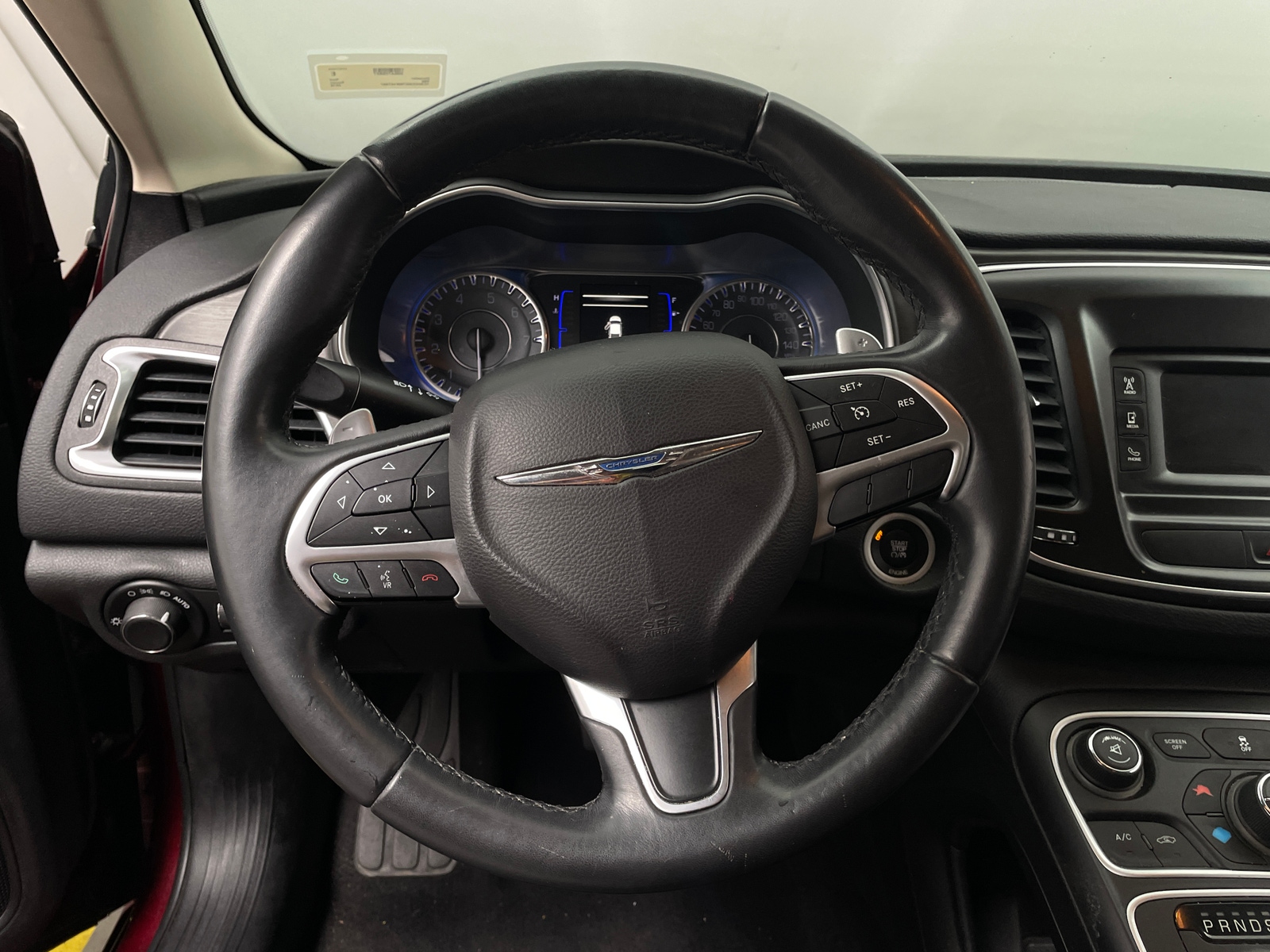 Thumbnail: 2016 Chrysler 200 - 5