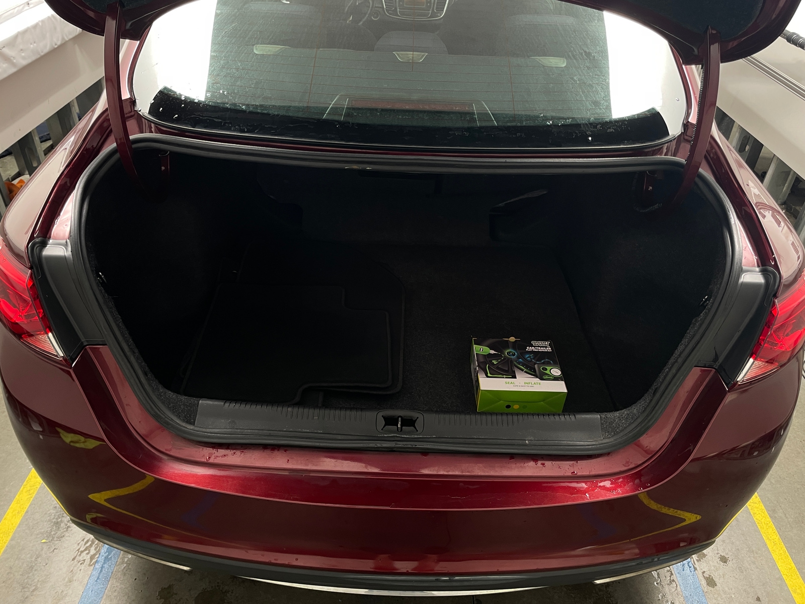 Thumbnail: 2016 Chrysler 200 - 7