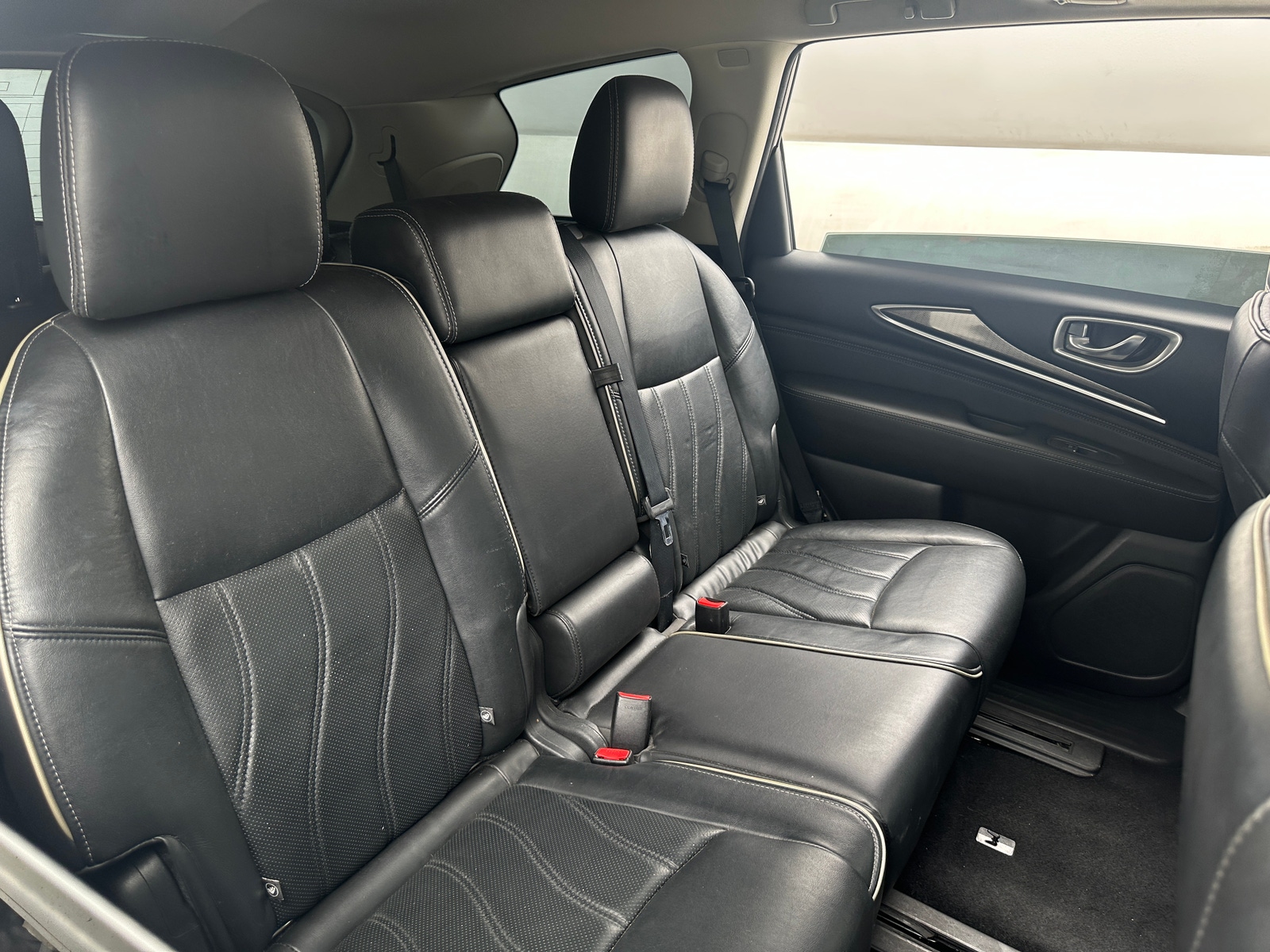 Thumbnail: 2017 INFINITI QX60 - 5