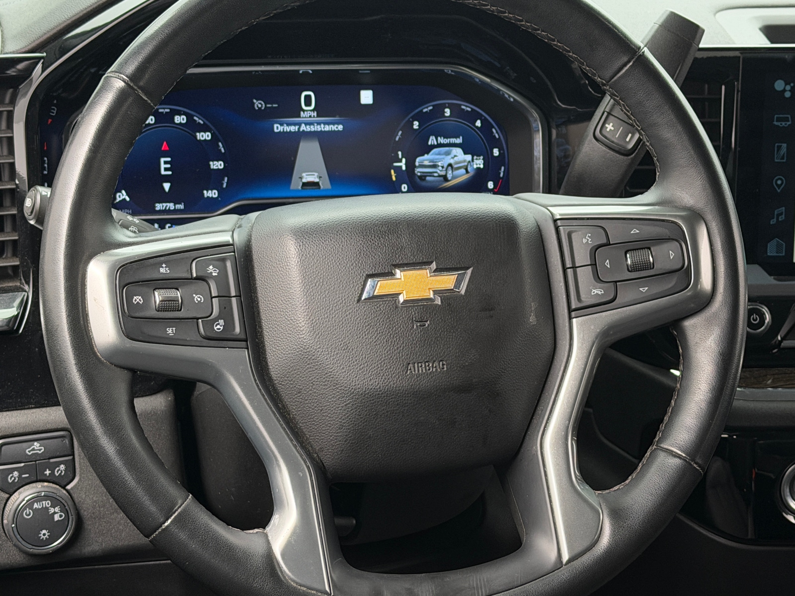 Thumbnail: 2023 Chevrolet Silverado 1500 - 5
