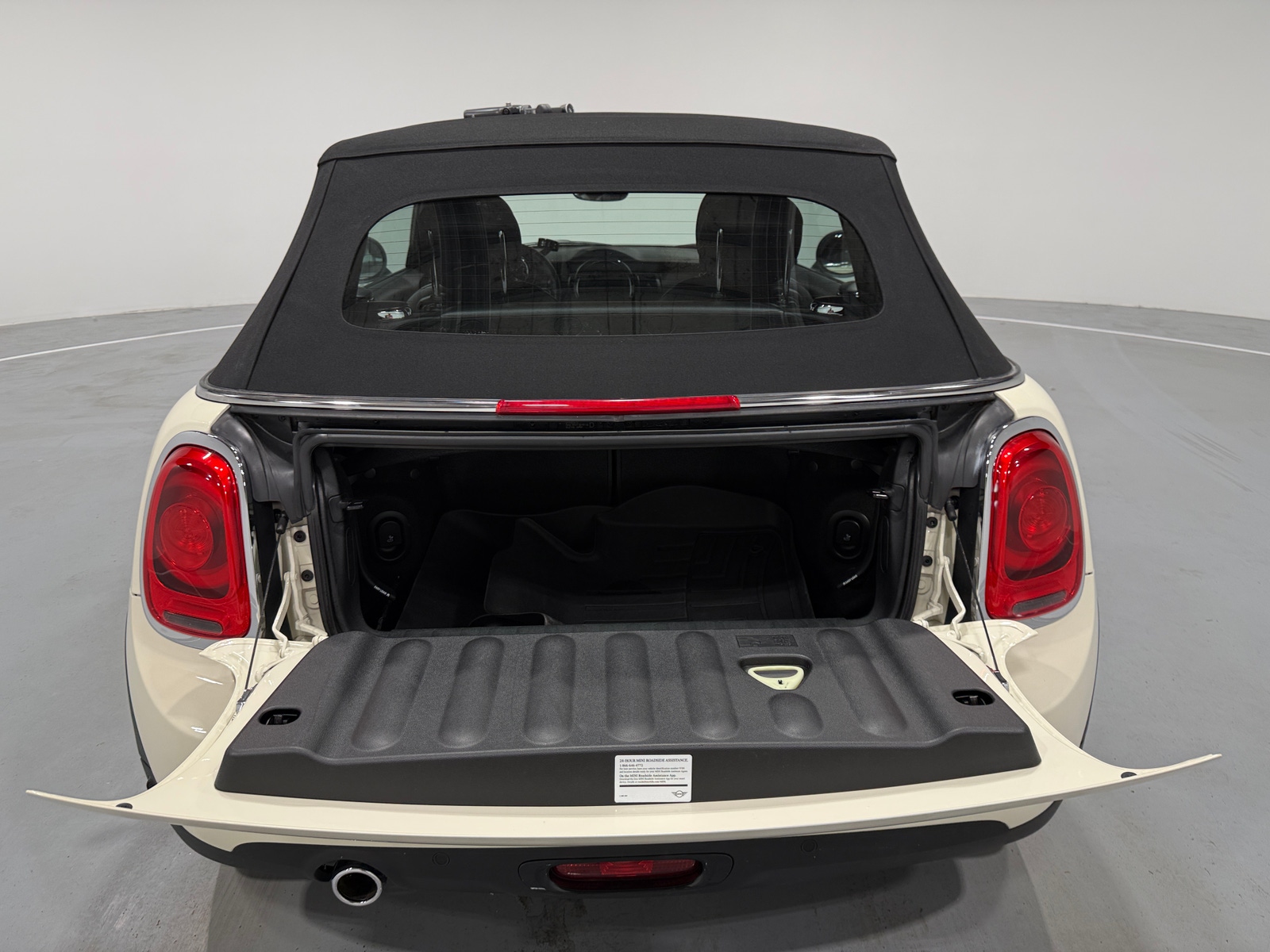 Thumbnail: 2019 MINI Cooper Convertible - 6