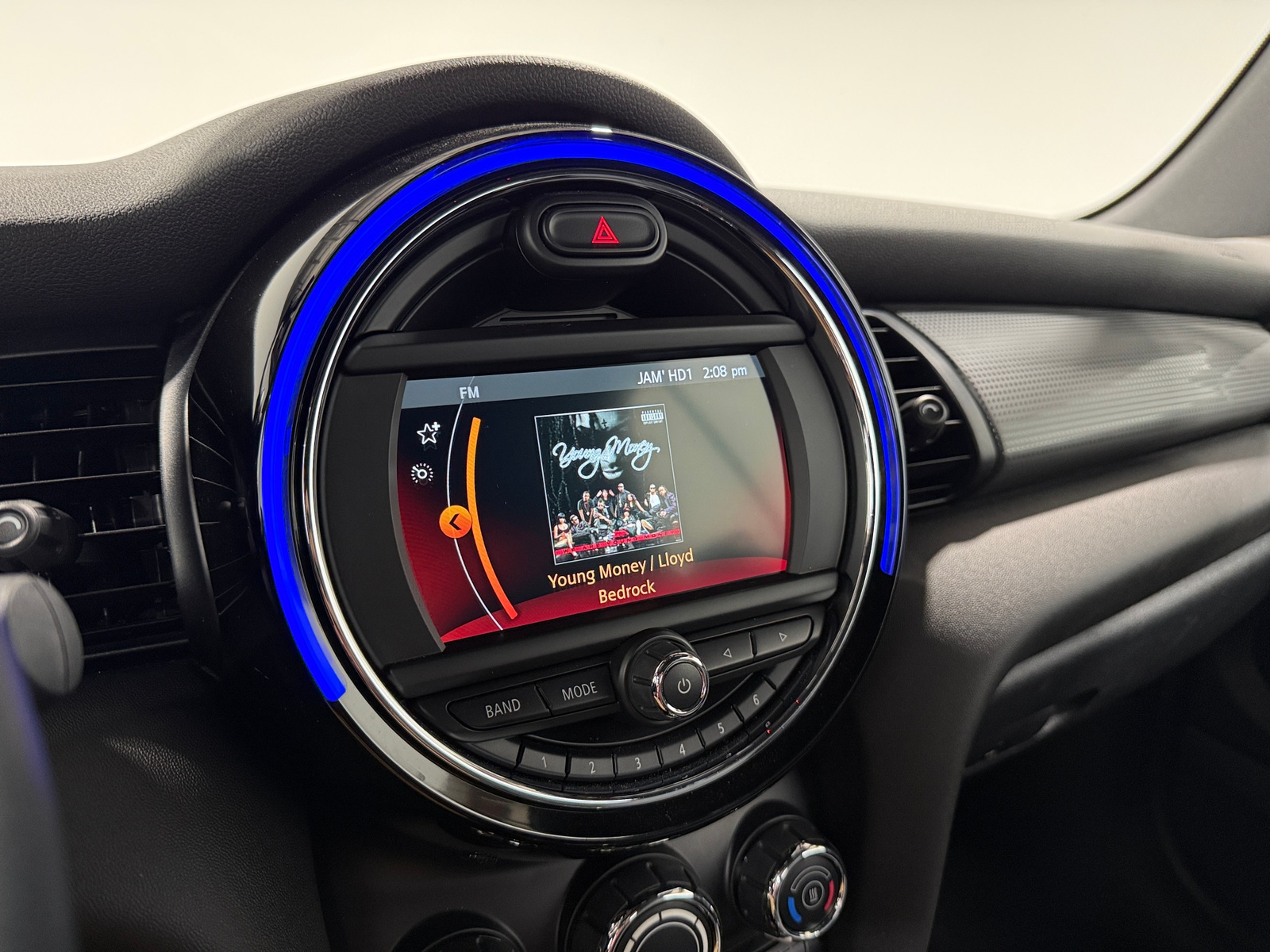 Thumbnail: 2019 MINI Cooper Convertible - 3