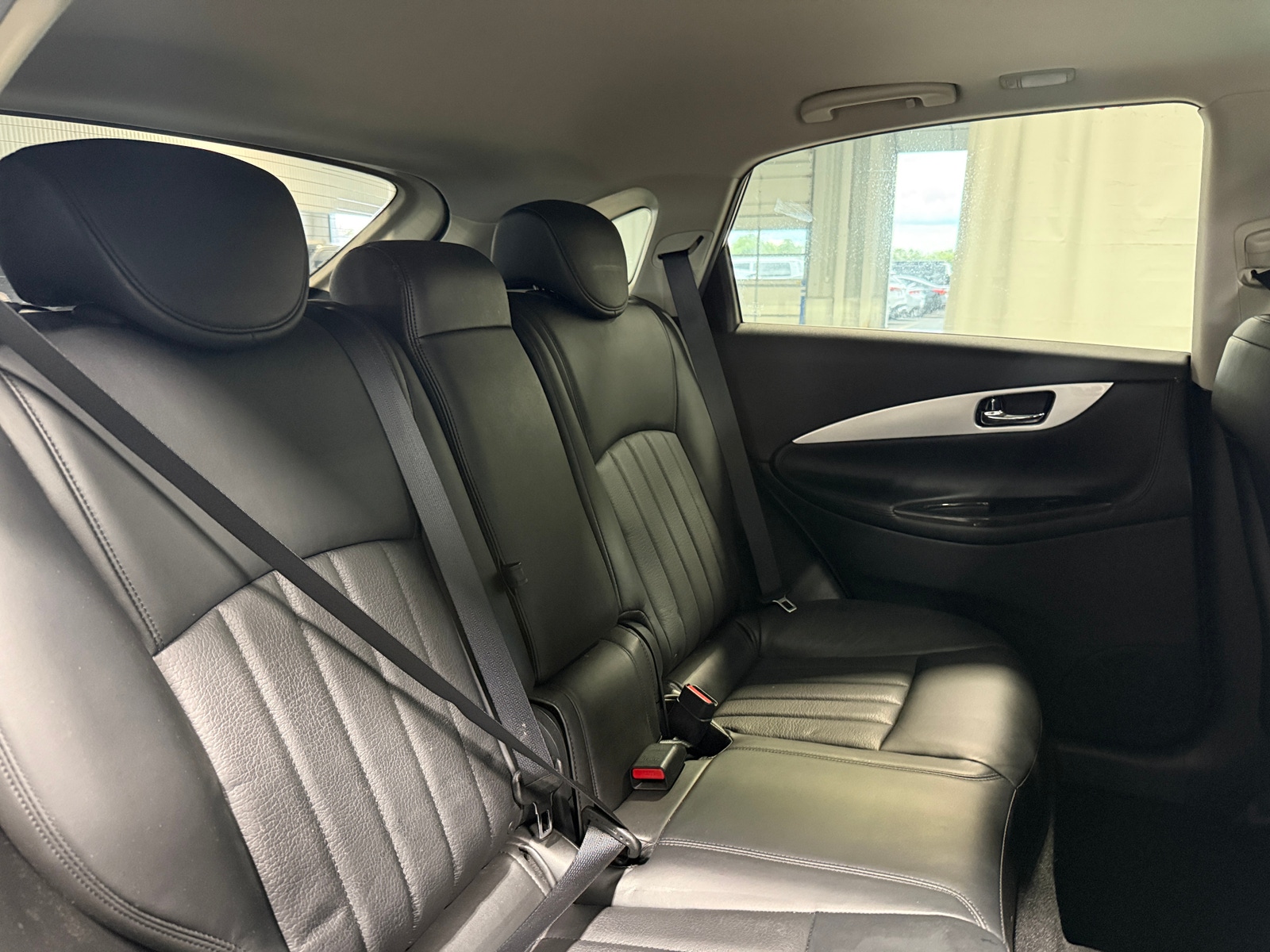 Thumbnail: 2017 INFINITI QX50 - 5