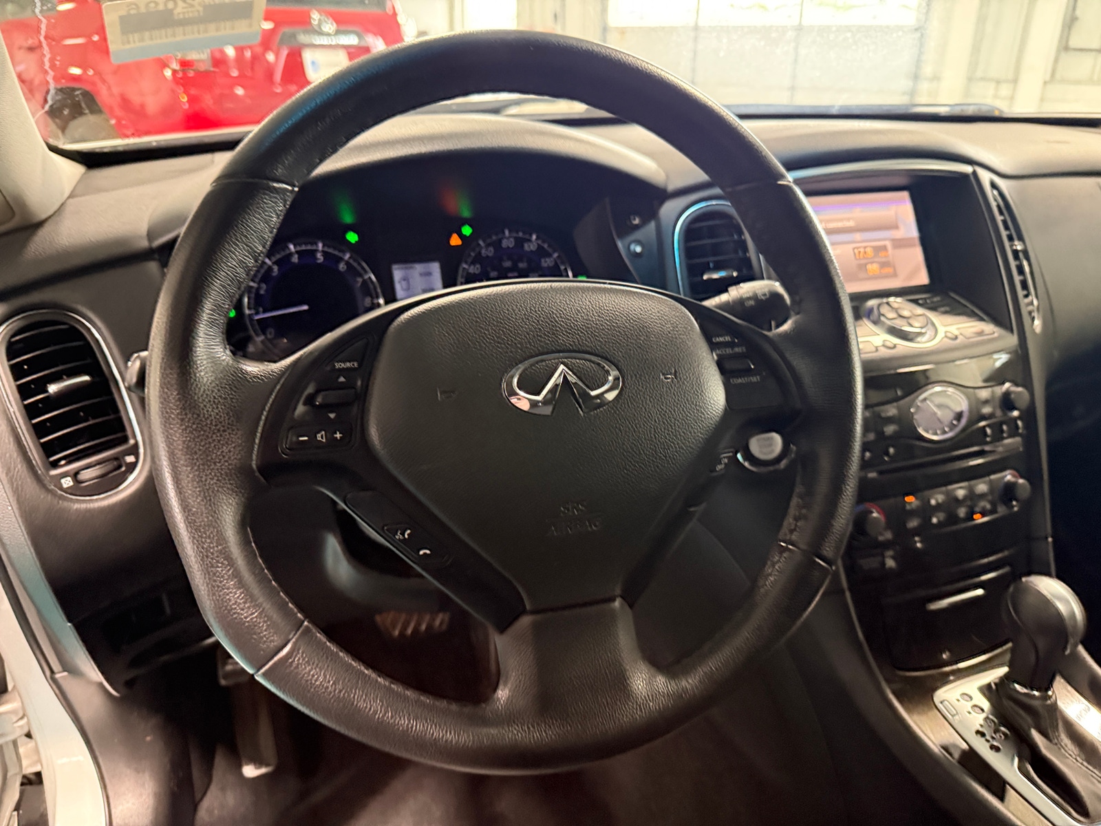 Thumbnail: 2017 INFINITI QX50 - 4