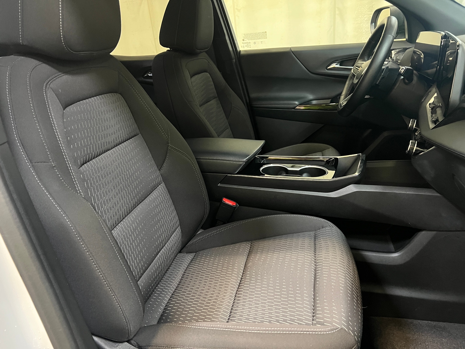 Thumbnail: 2025 Chevrolet Equinox - 2